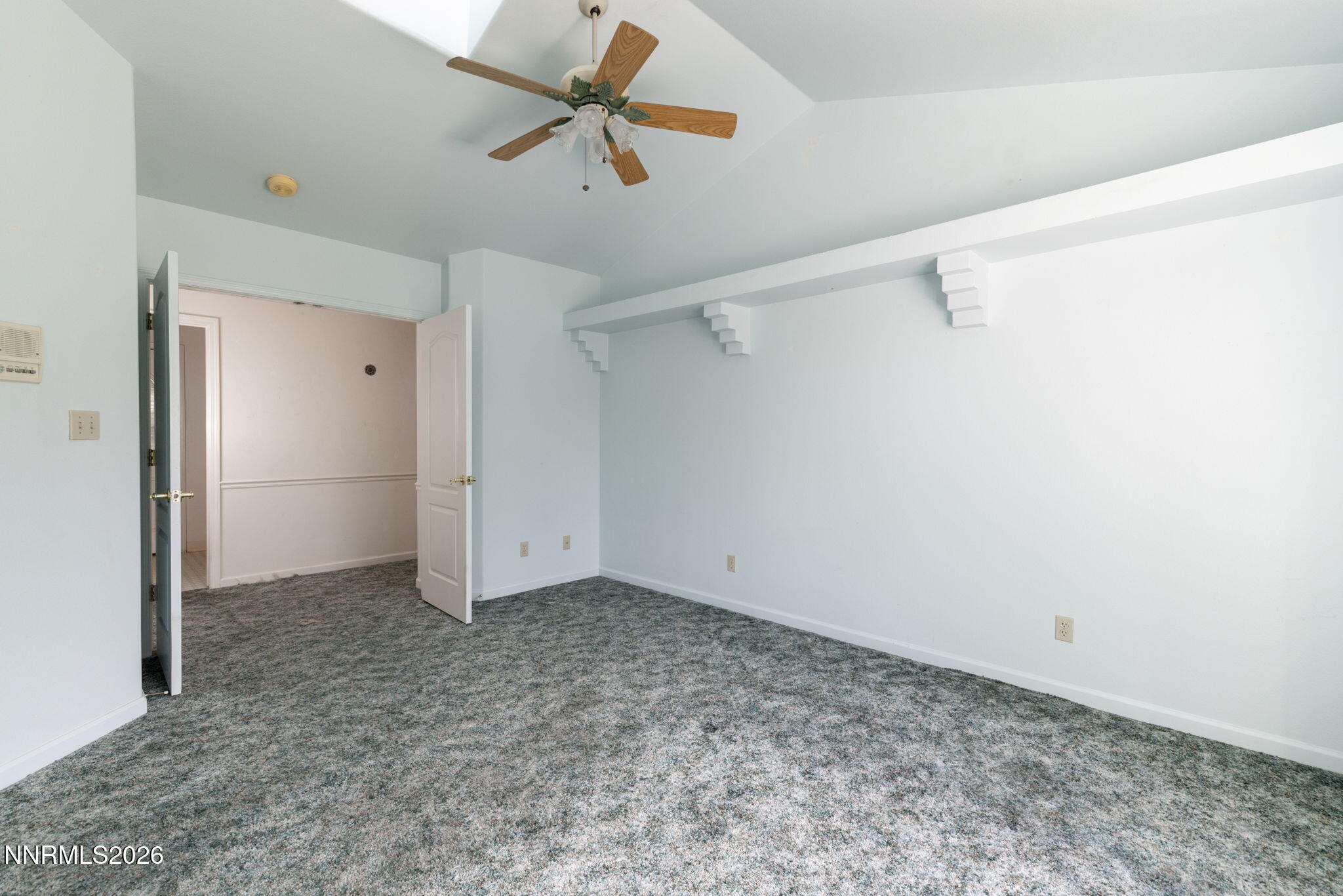 1005 Rose Bud Way Property Photo 16
