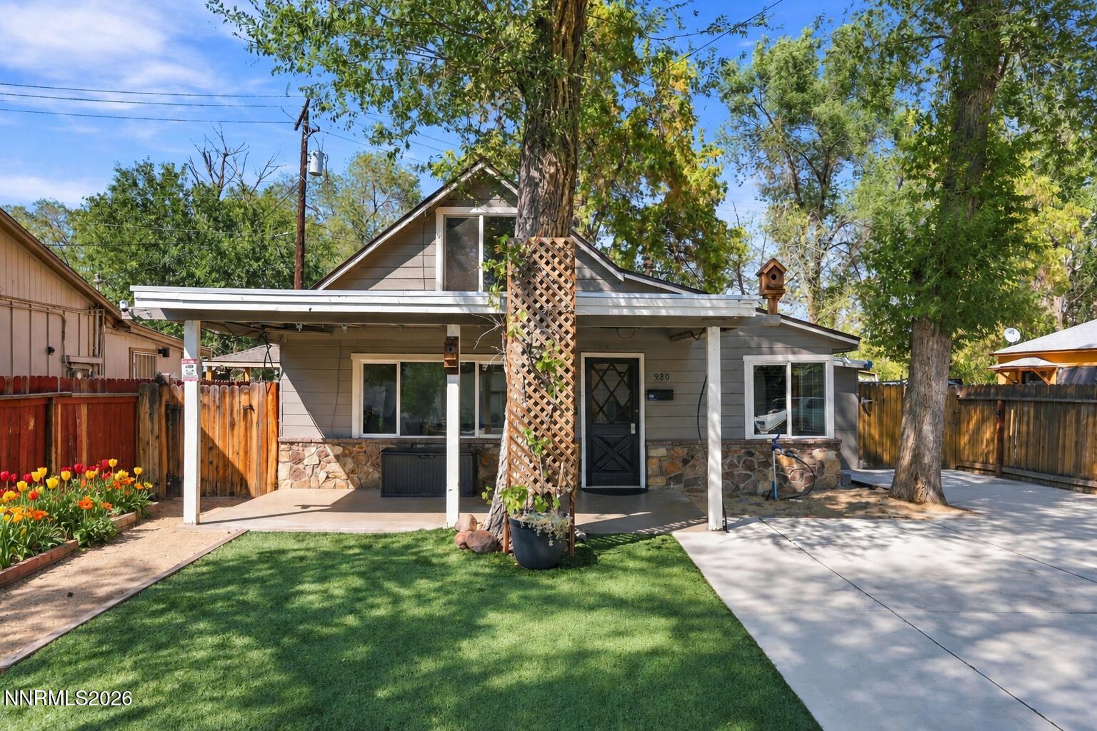 980 I Street Property Photo 2