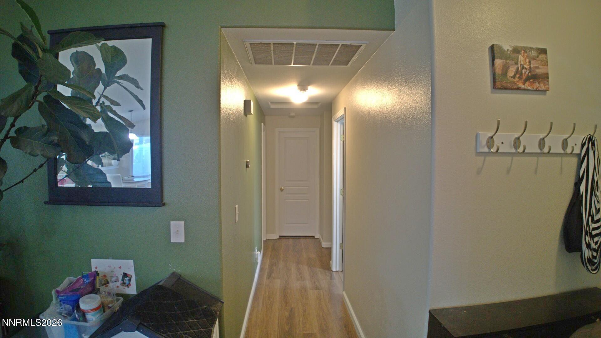 1342 White Bluffs Circle Property Photo 5