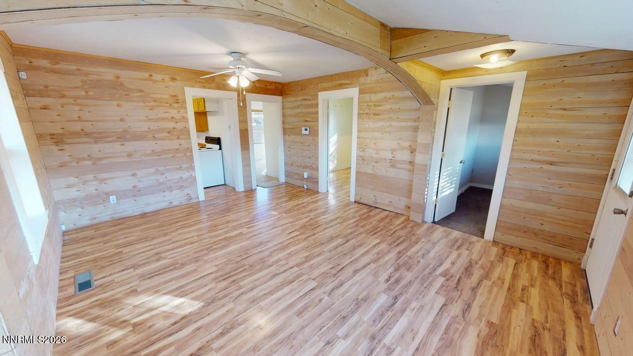 737 S Reese Street Property Photo 5