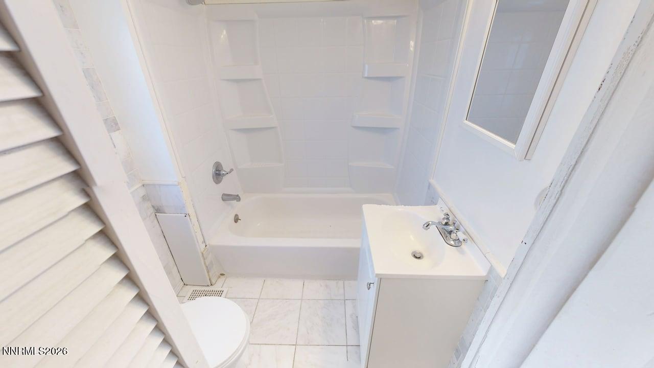 737 S Reese Street Property Photo 12