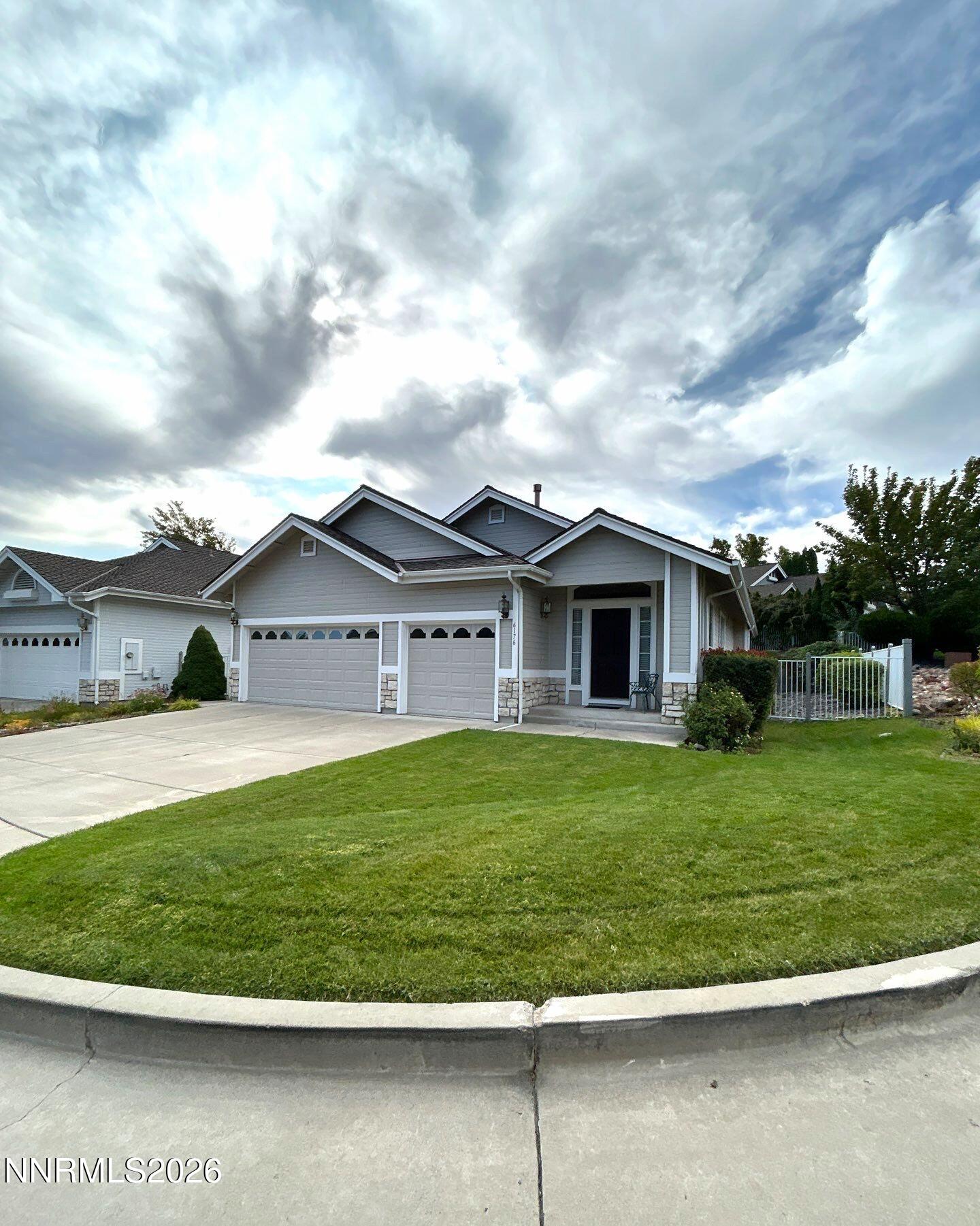 6176 Wycliffe Circle Property Photo 2