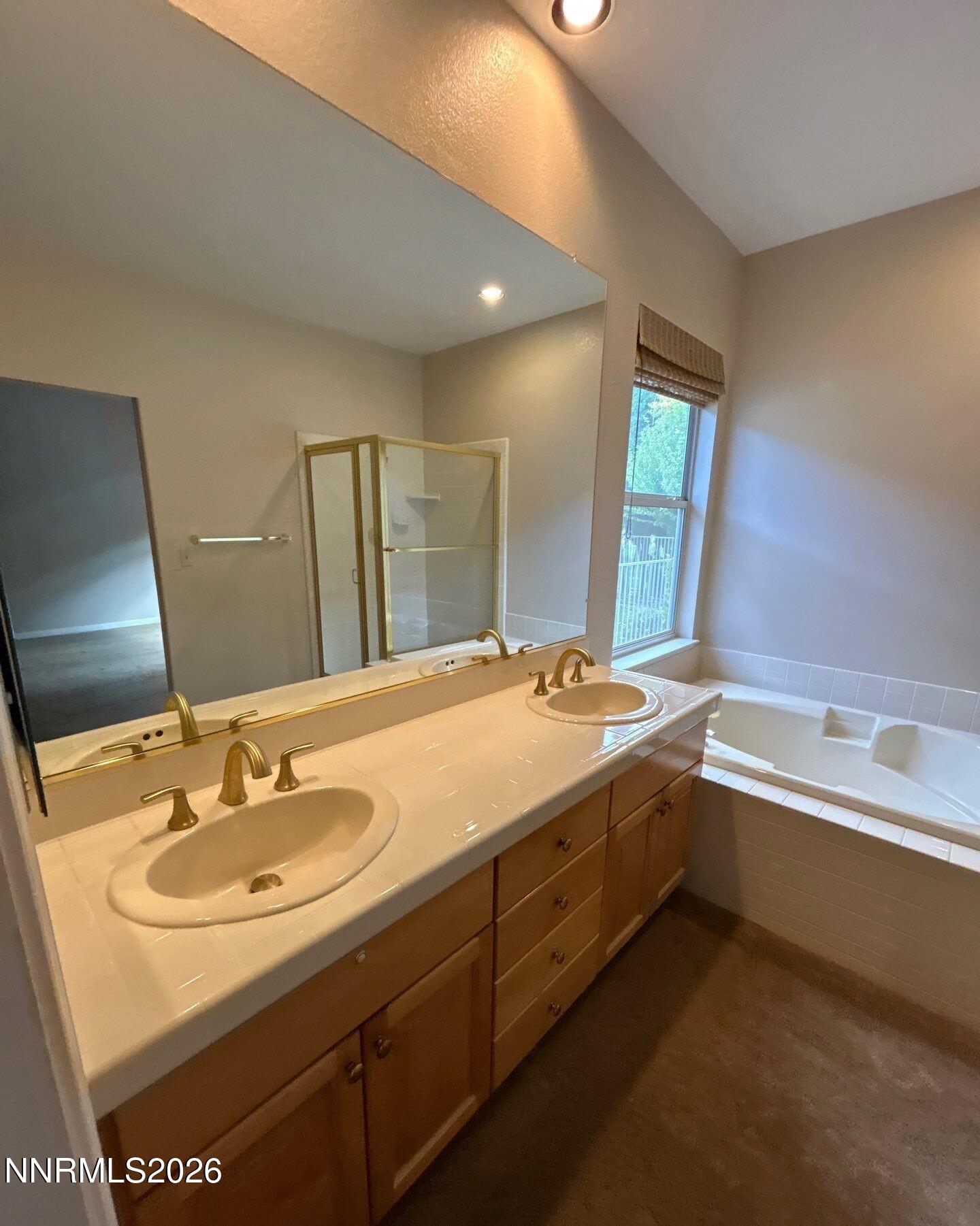 6176 Wycliffe Circle Property Photo 12