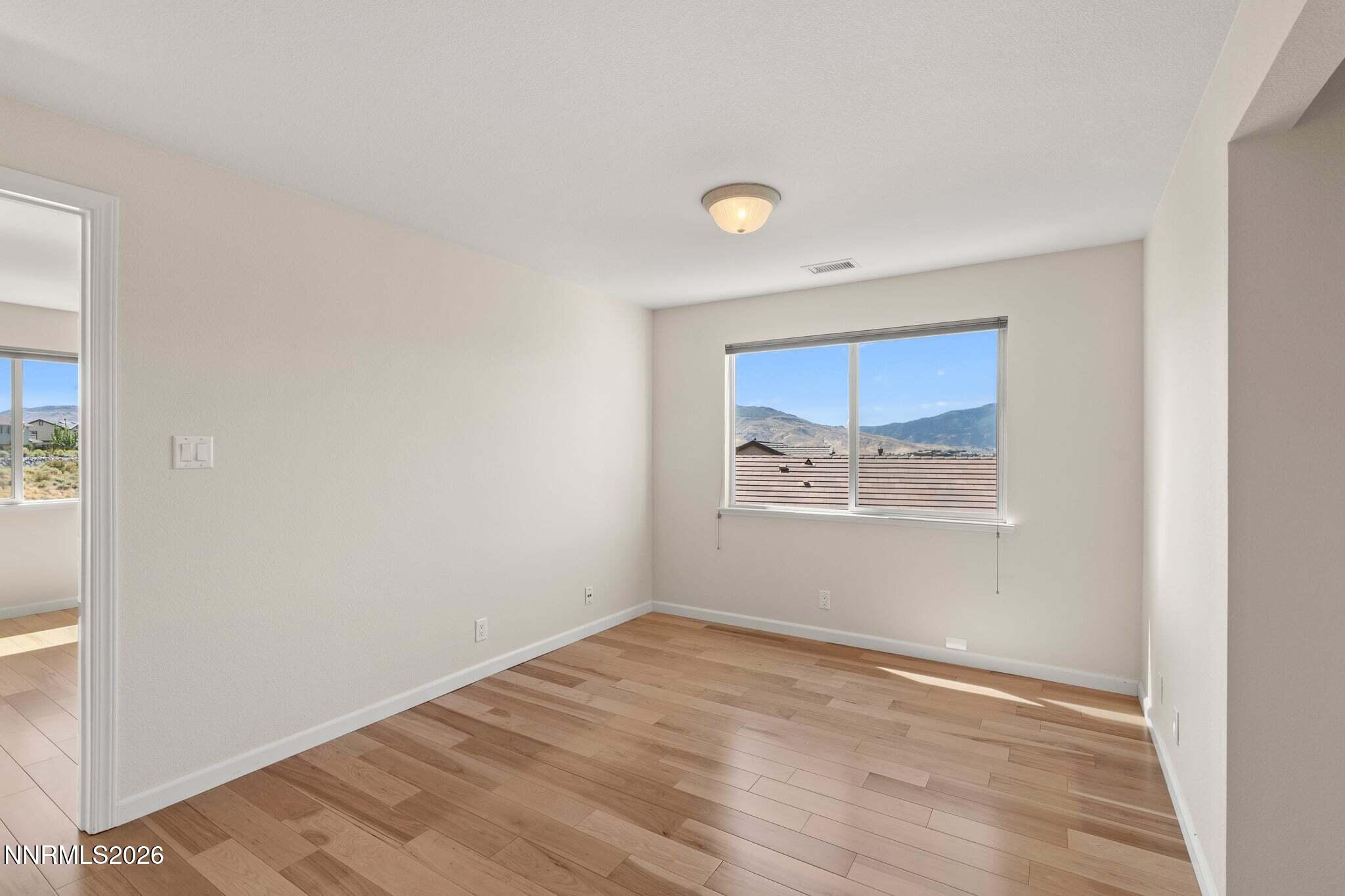 7230 Heritage Oaks Drive Property Photo 32