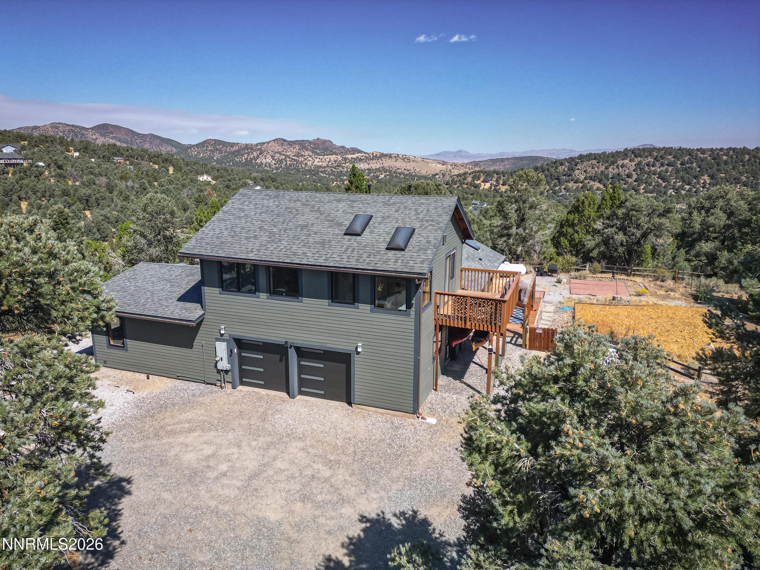 1755 Empire Road Property Photo 4