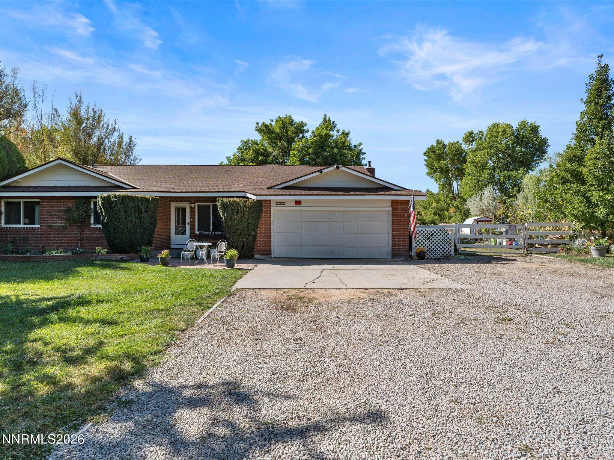 110 E Laramie Drive Property Photo 2