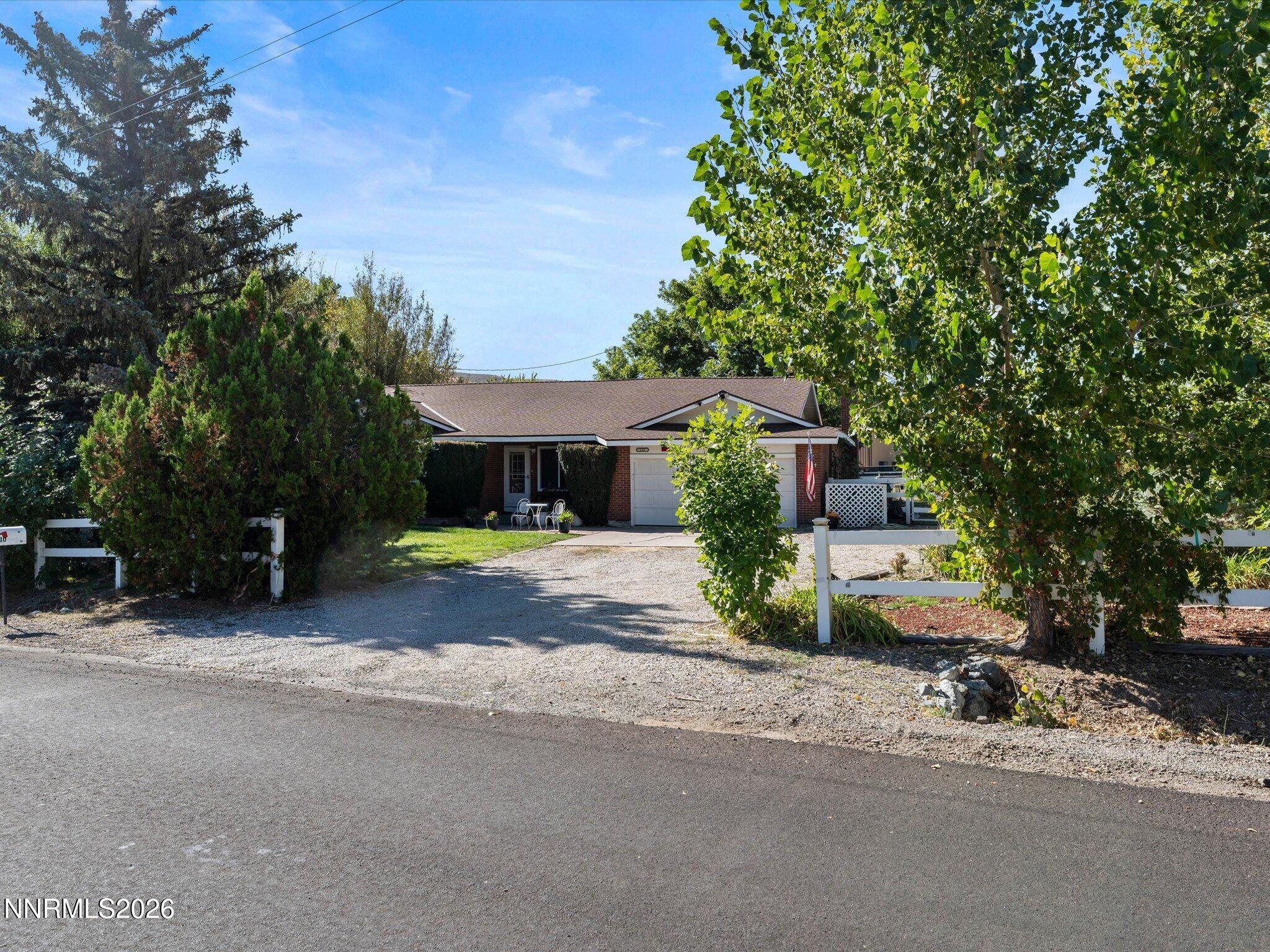 110 E Laramie Drive Property Photo 4
