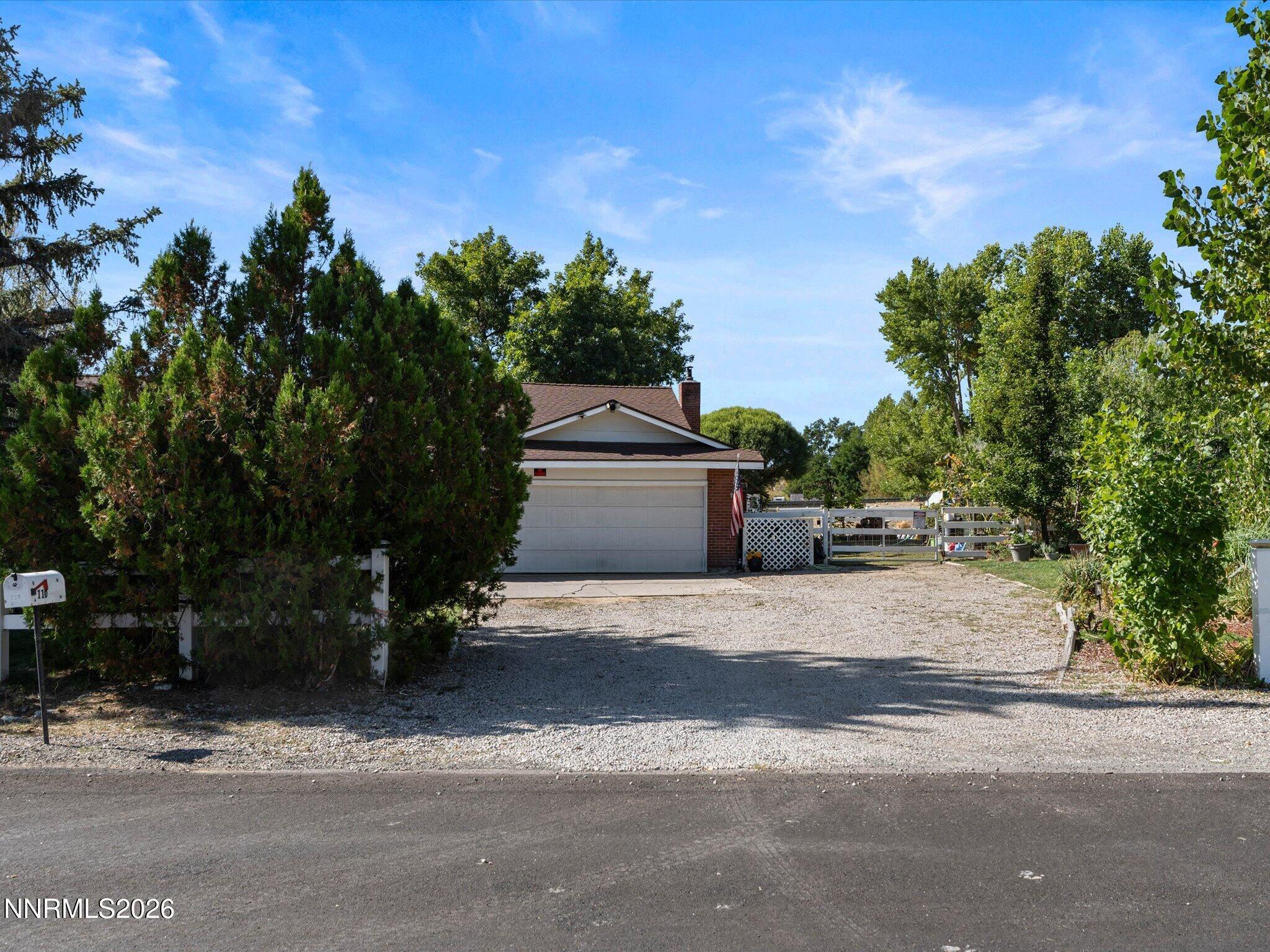 110 E Laramie Drive Property Photo 5