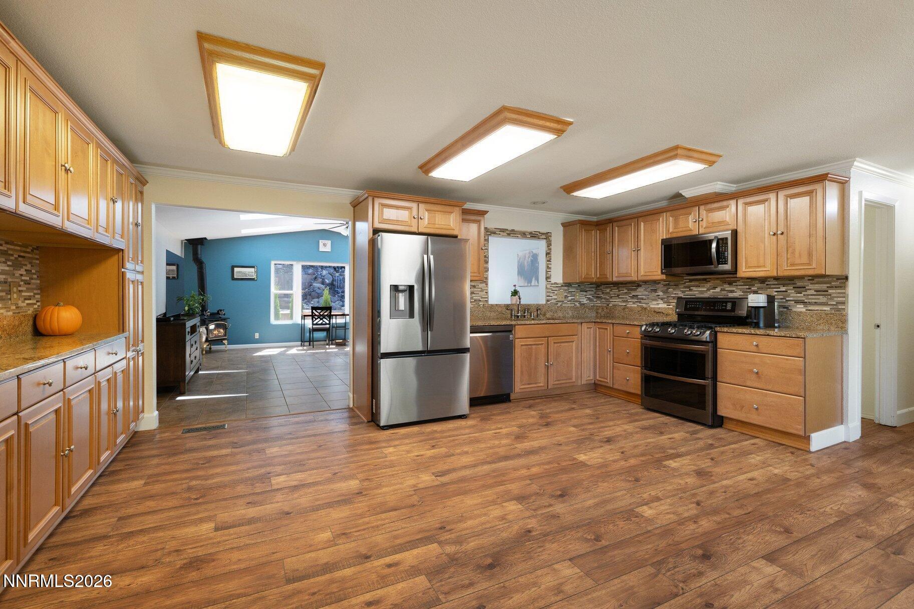 3850 Raven Way Property Photo 9