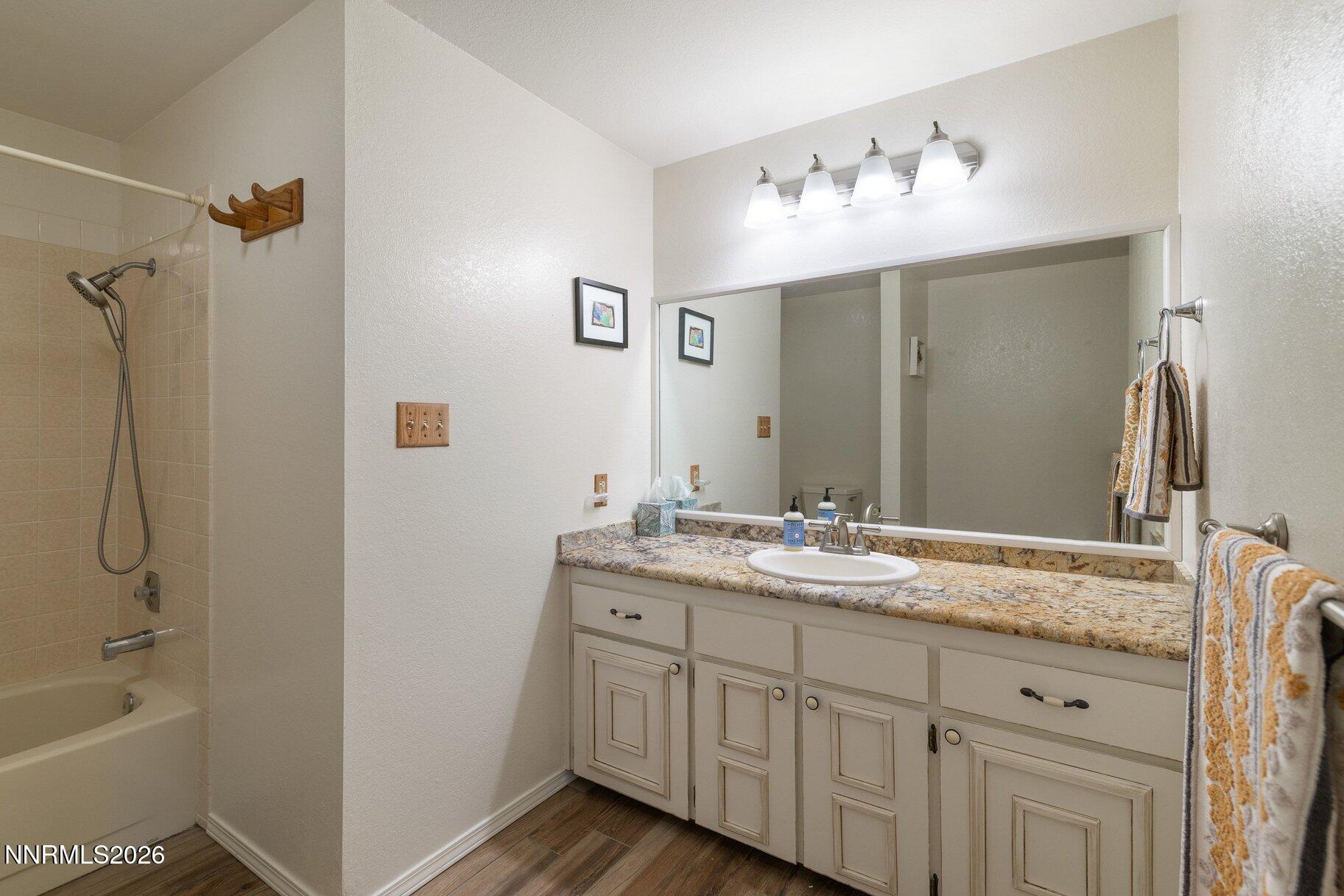 3850 Raven Way Property Photo 10