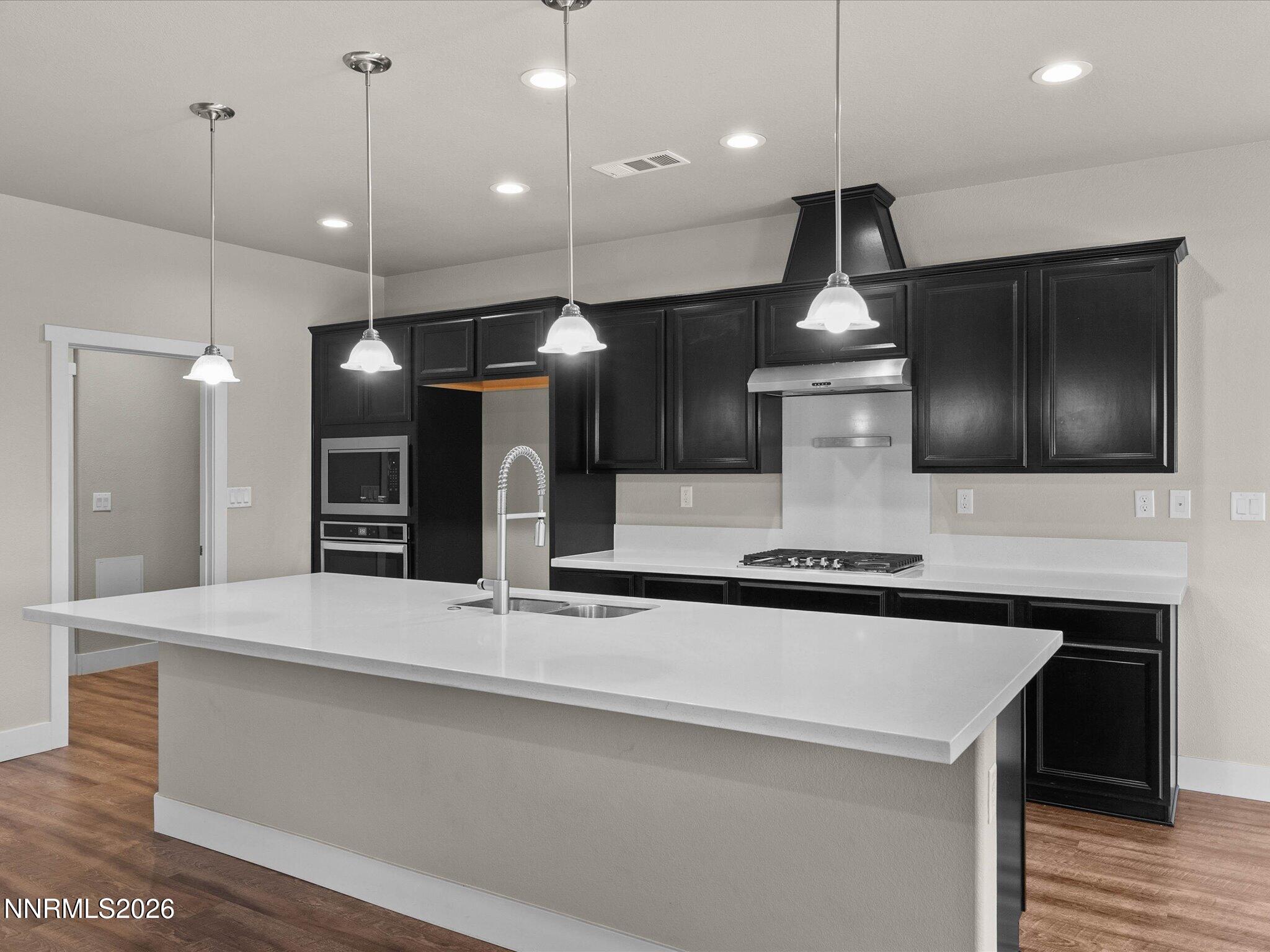 744 E Cottage Loop Property Photo 12