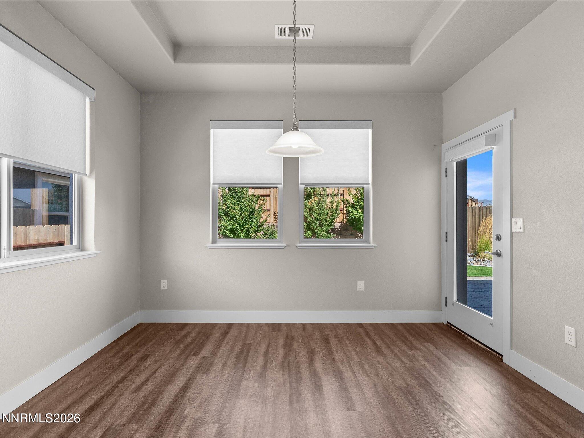 744 E Cottage Loop Property Photo 18