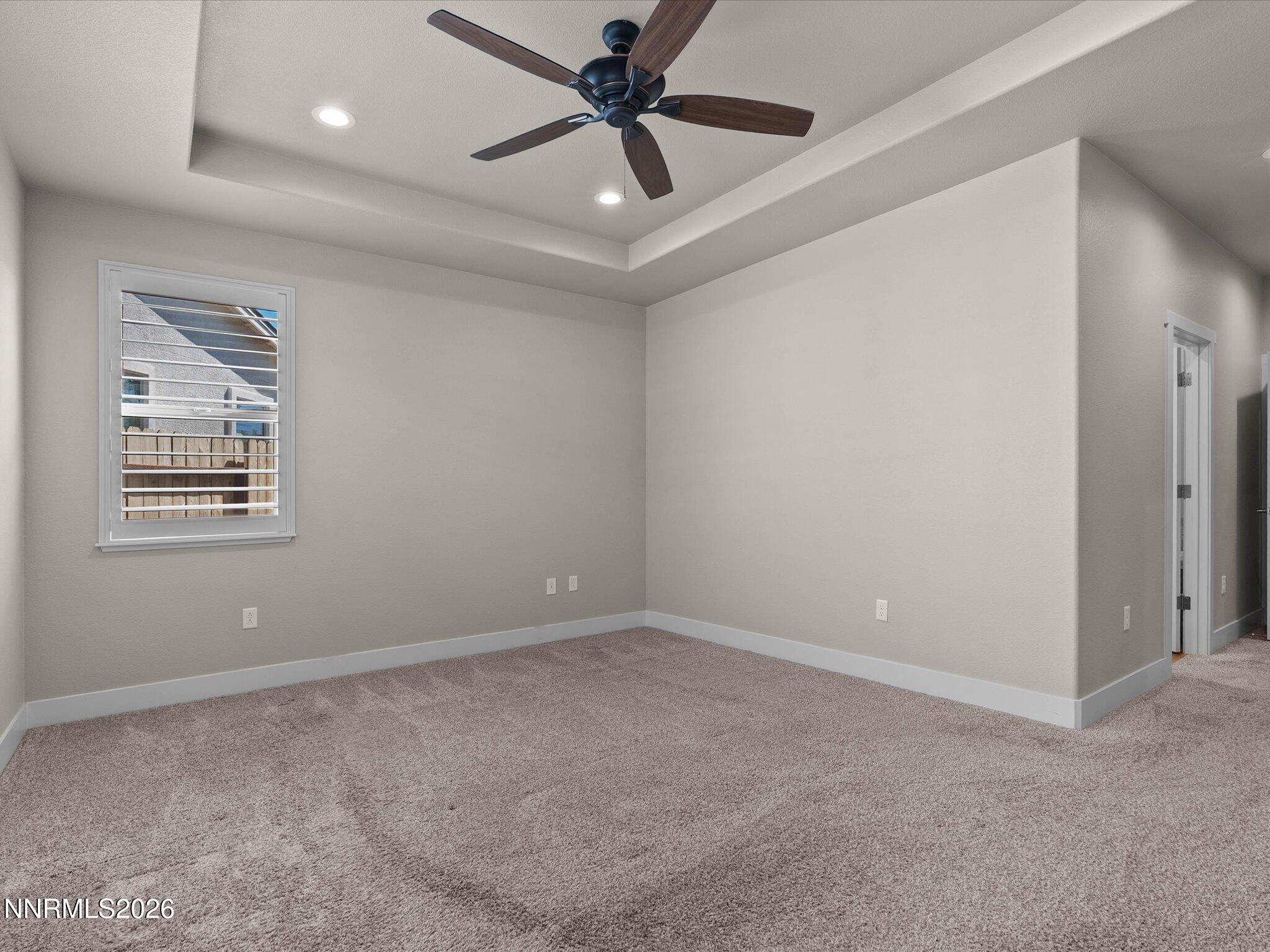 744 E Cottage Loop Property Photo 22