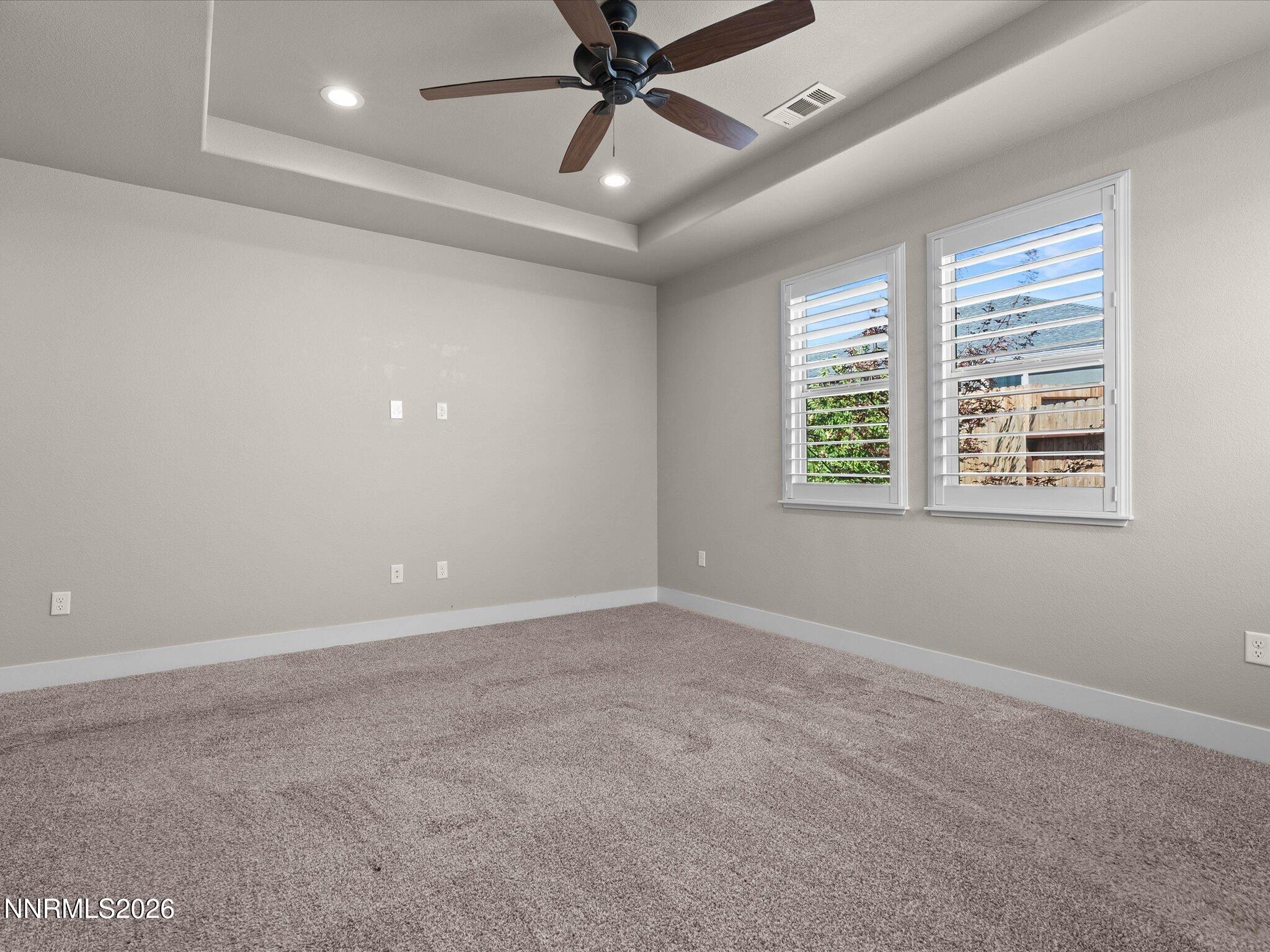 744 E Cottage Loop Property Photo 23