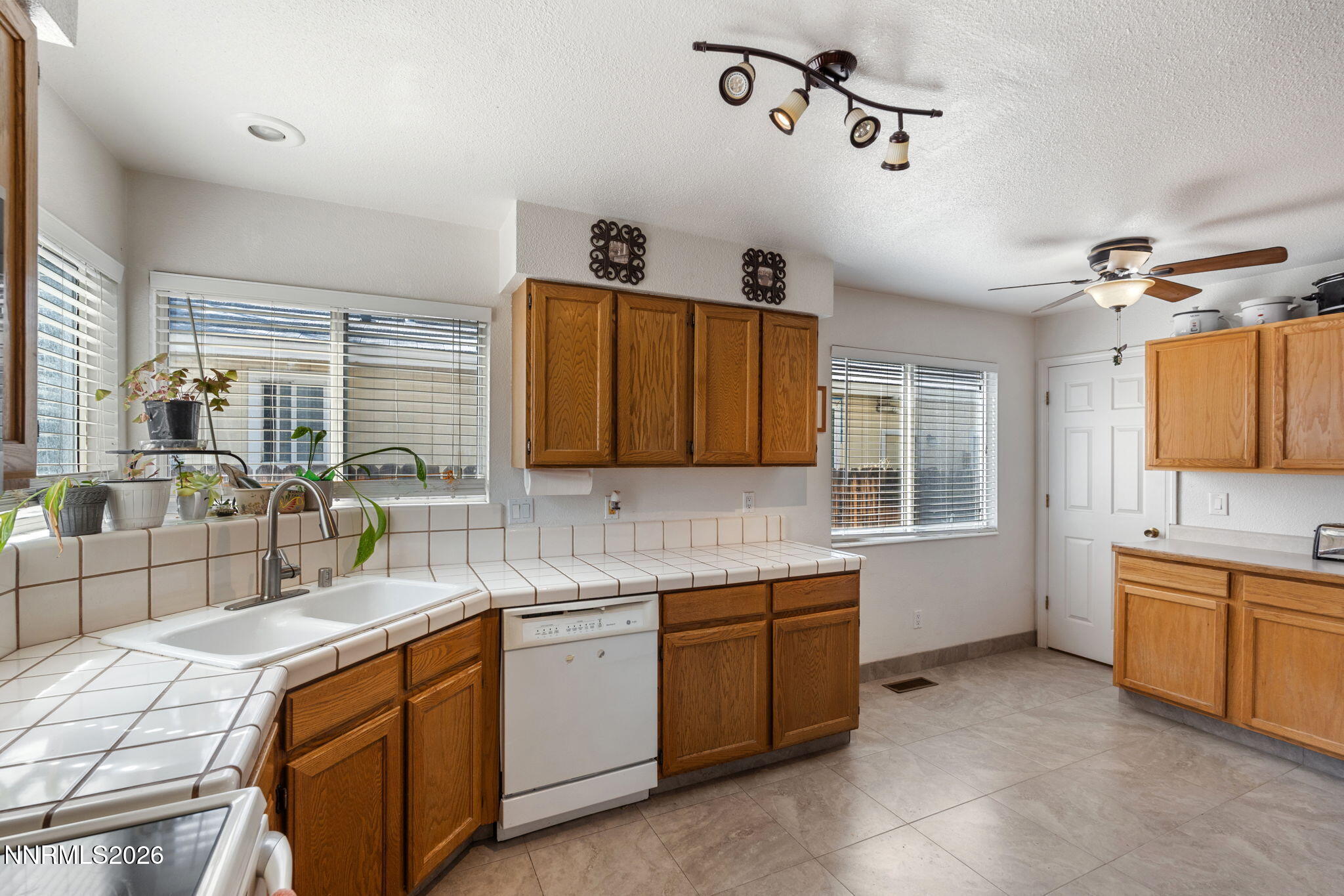 2195 Canyon Point Court Property Photo 18