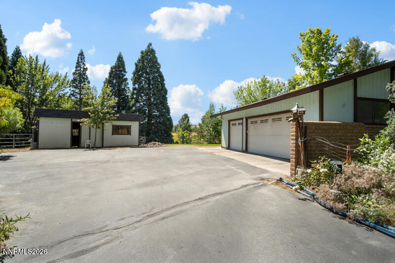 1770 Catalpa Lane Property Photo 9
