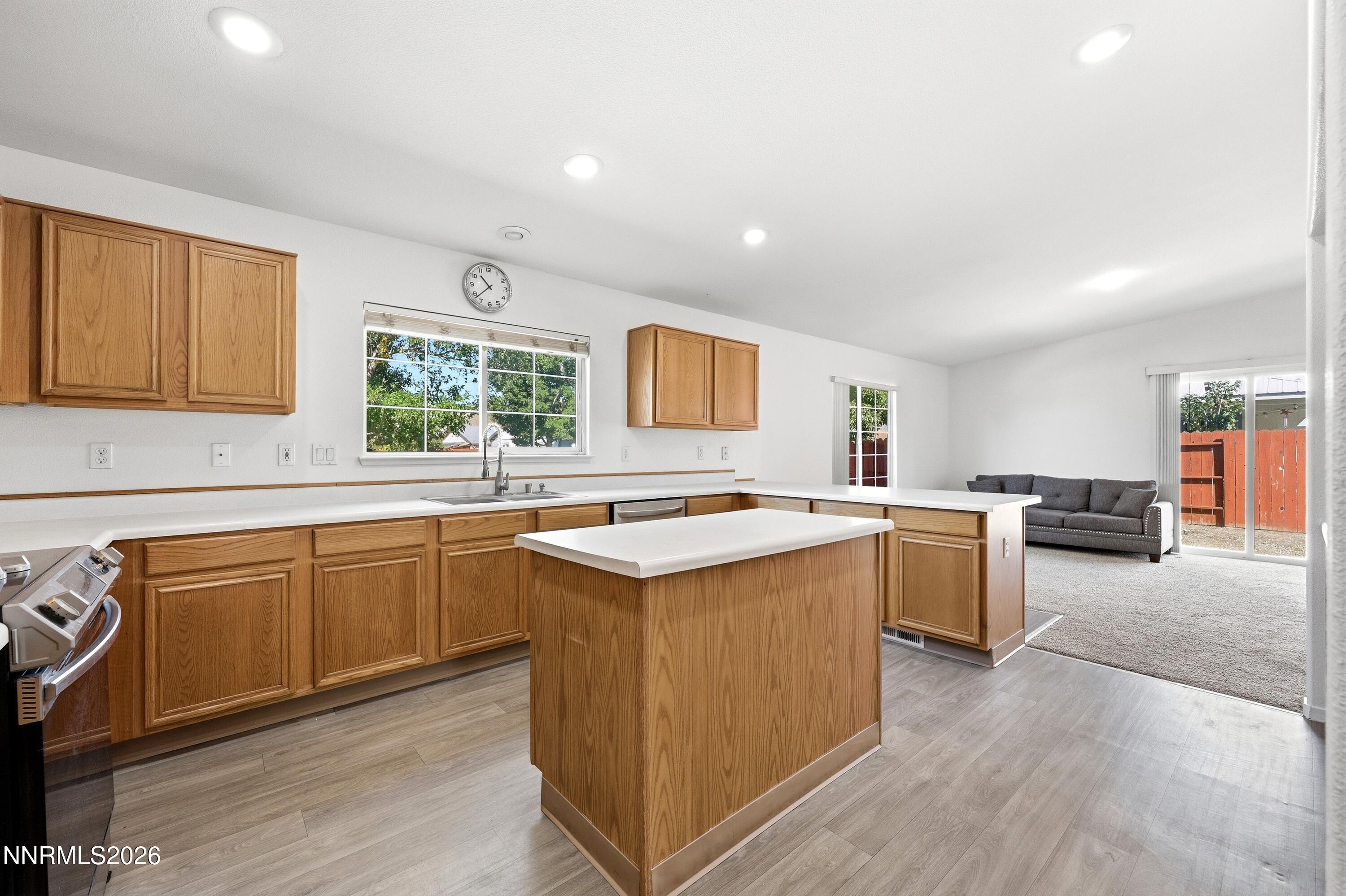 17743 Fossil Court Property Photo 7