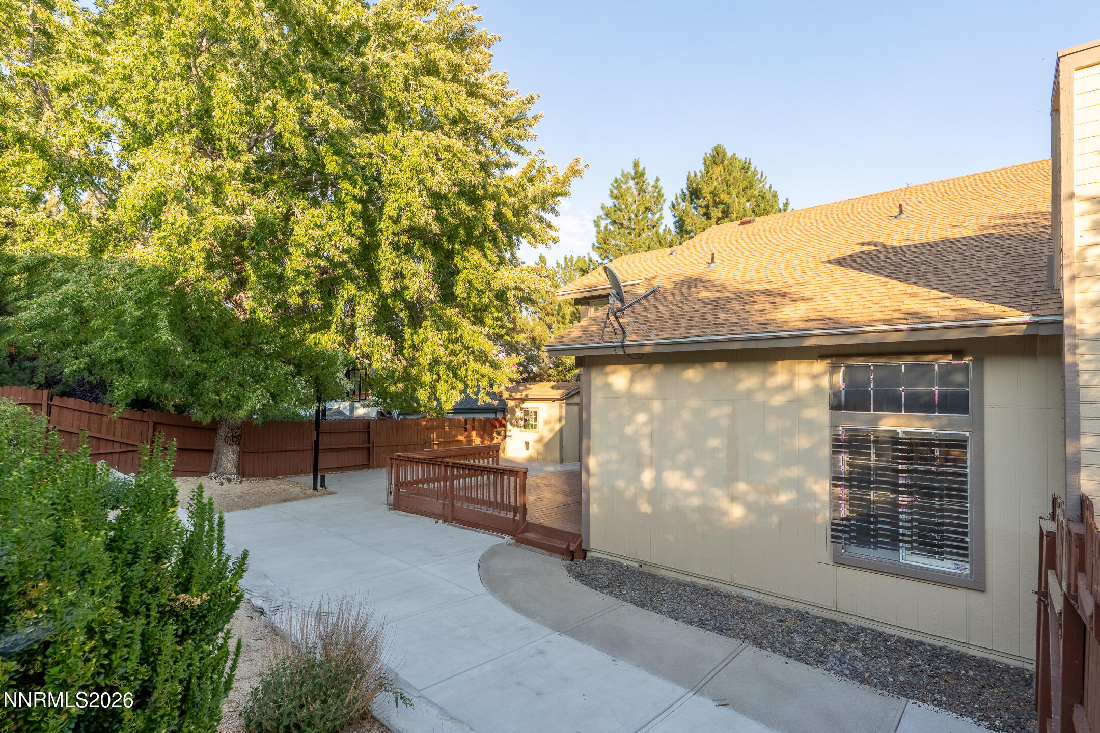 6360 Valley Wood Drive Property Photo 8