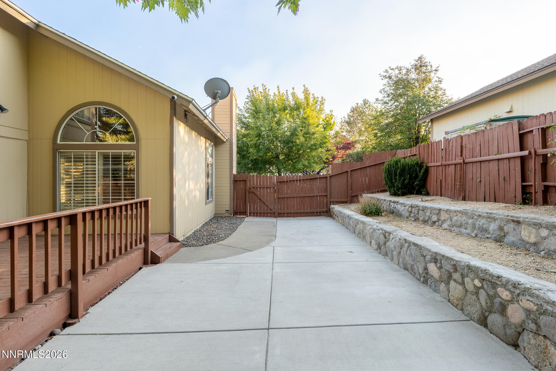 6360 Valley Wood Drive Property Photo 9