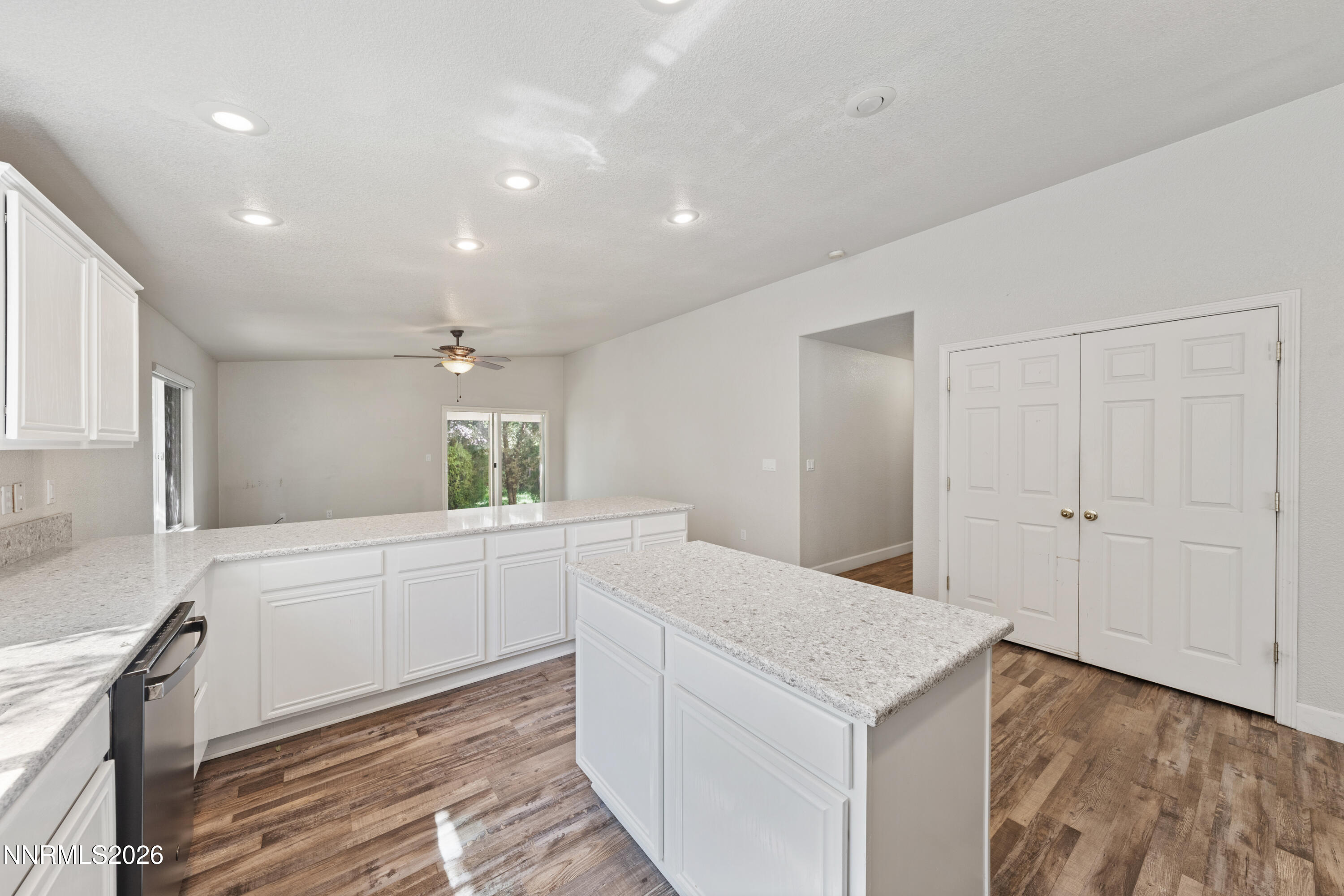 17251 Desert Lake Court Property Photo 14