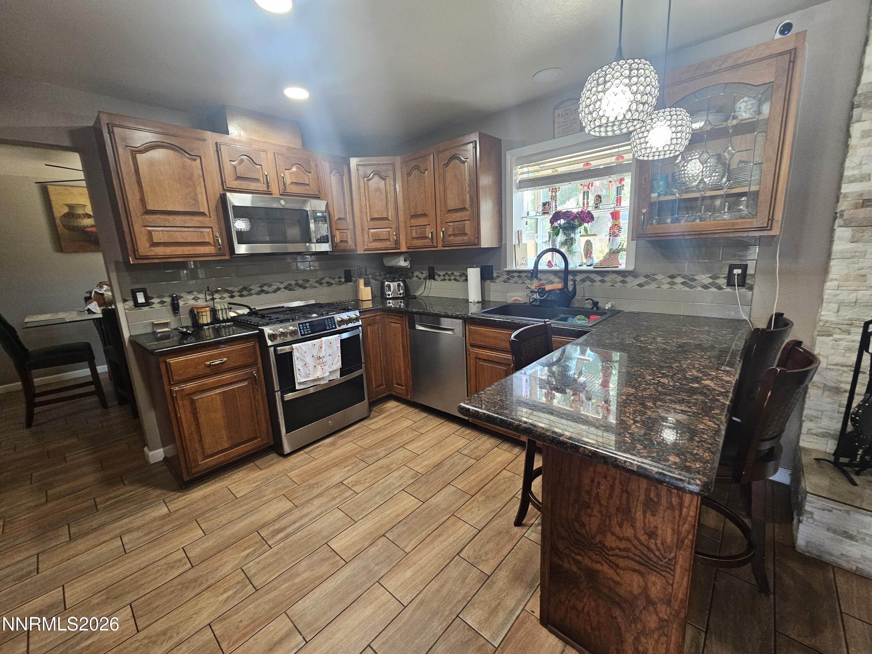 840 El Cortez Way Property Photo 8