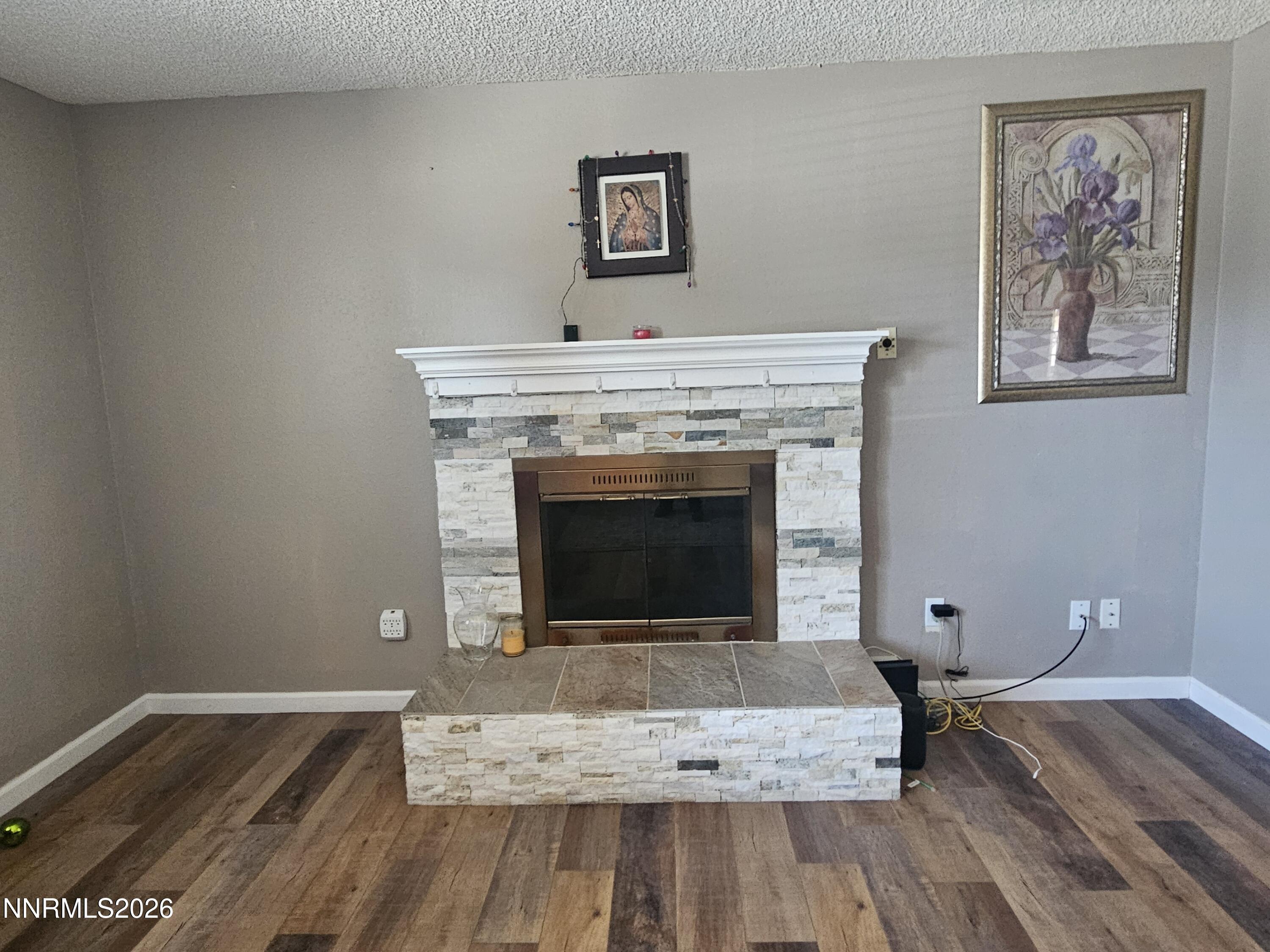 840 El Cortez Way Property Photo 14