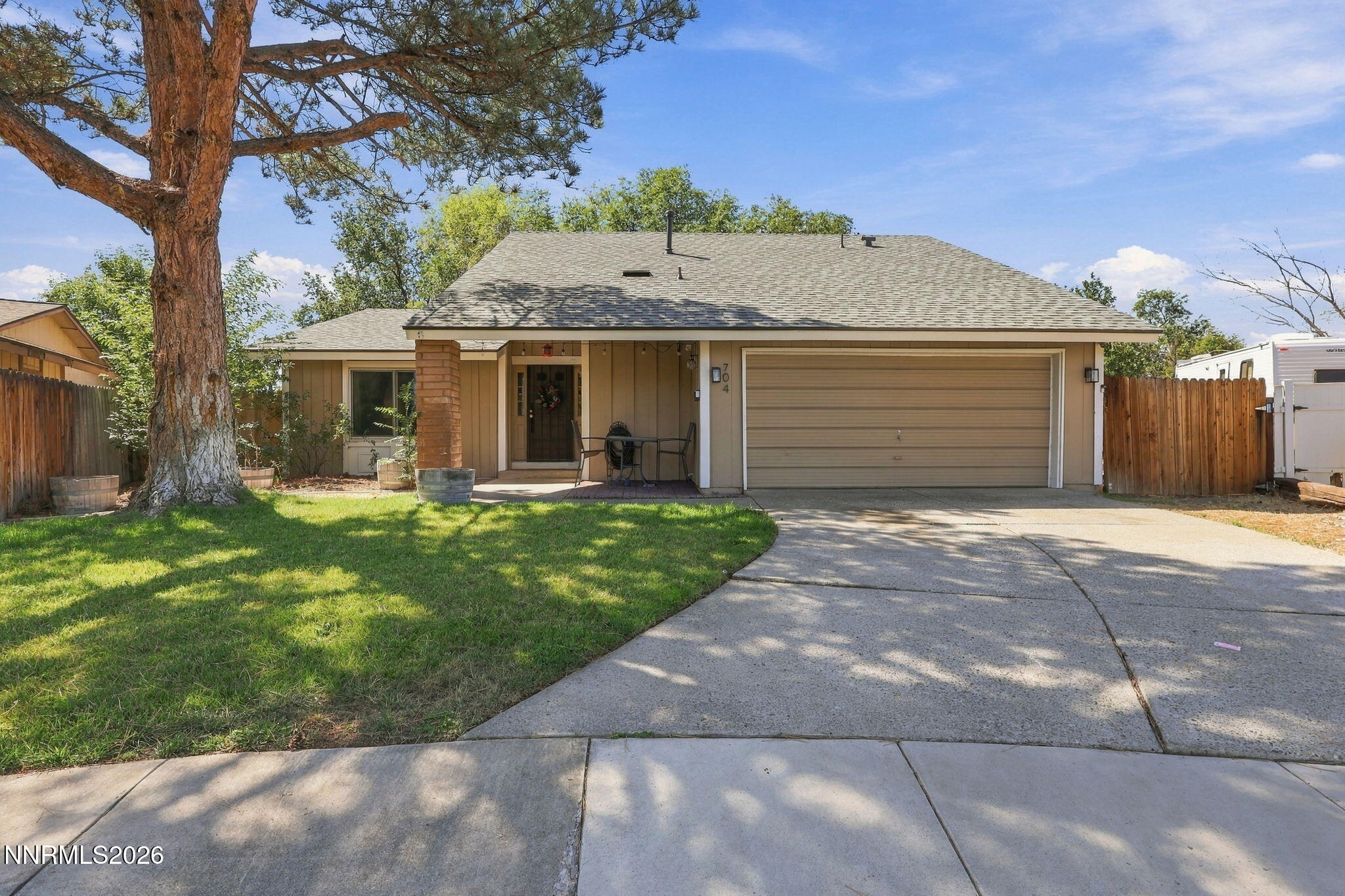 704 Glen Meadow Drive Property Photo 1
