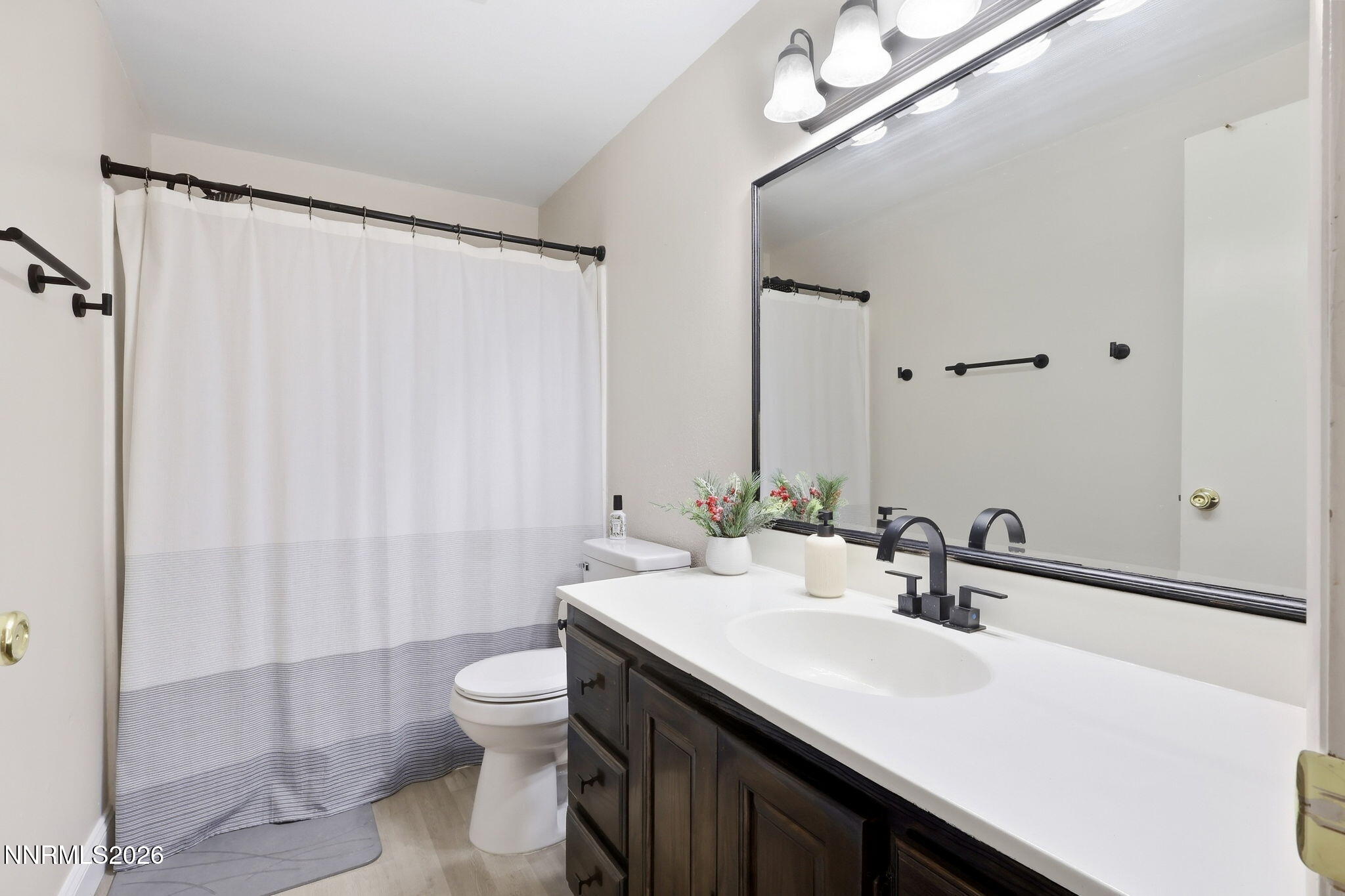 704 Glen Meadow Drive Property Photo 28