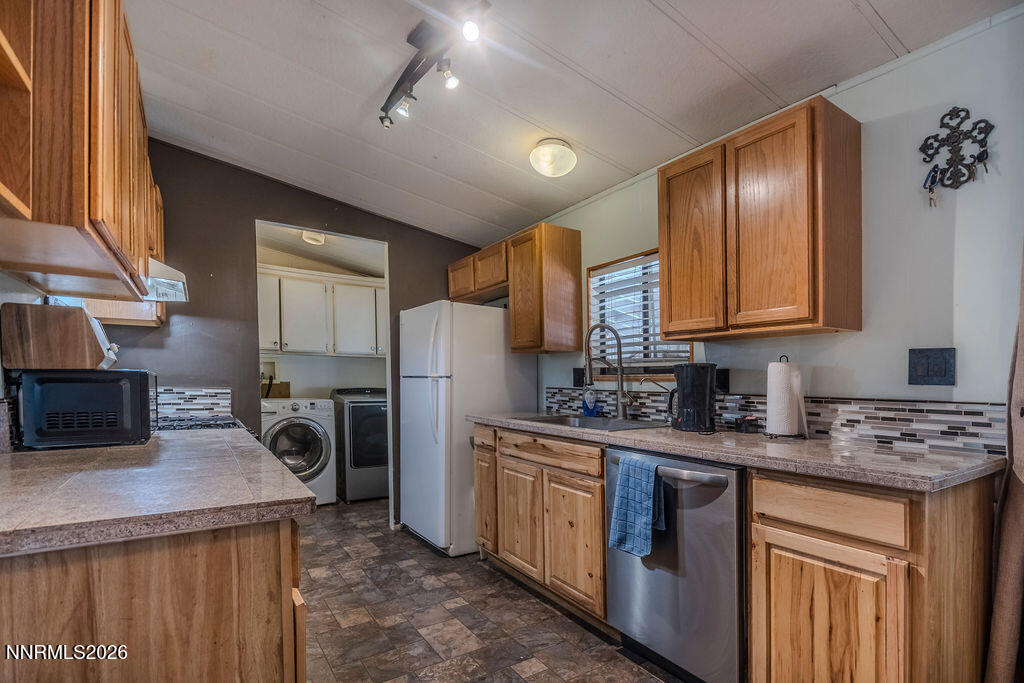 841 Scott Drive Property Photo 10