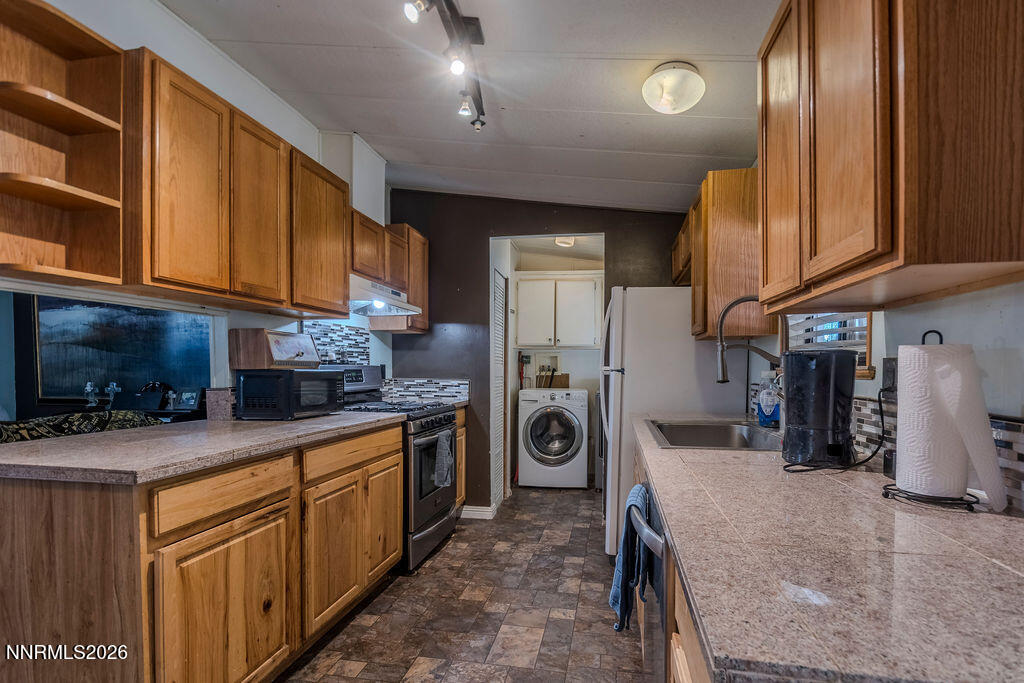 841 Scott Drive Property Photo 12