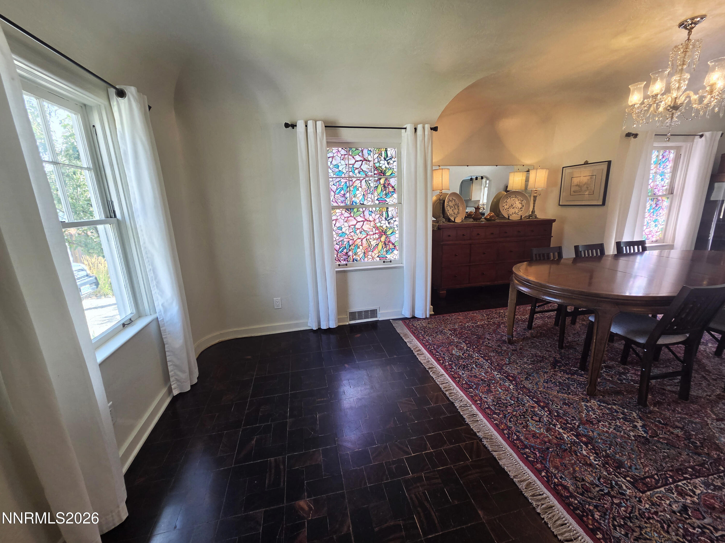 740 W Plumb Lane Property Photo 12