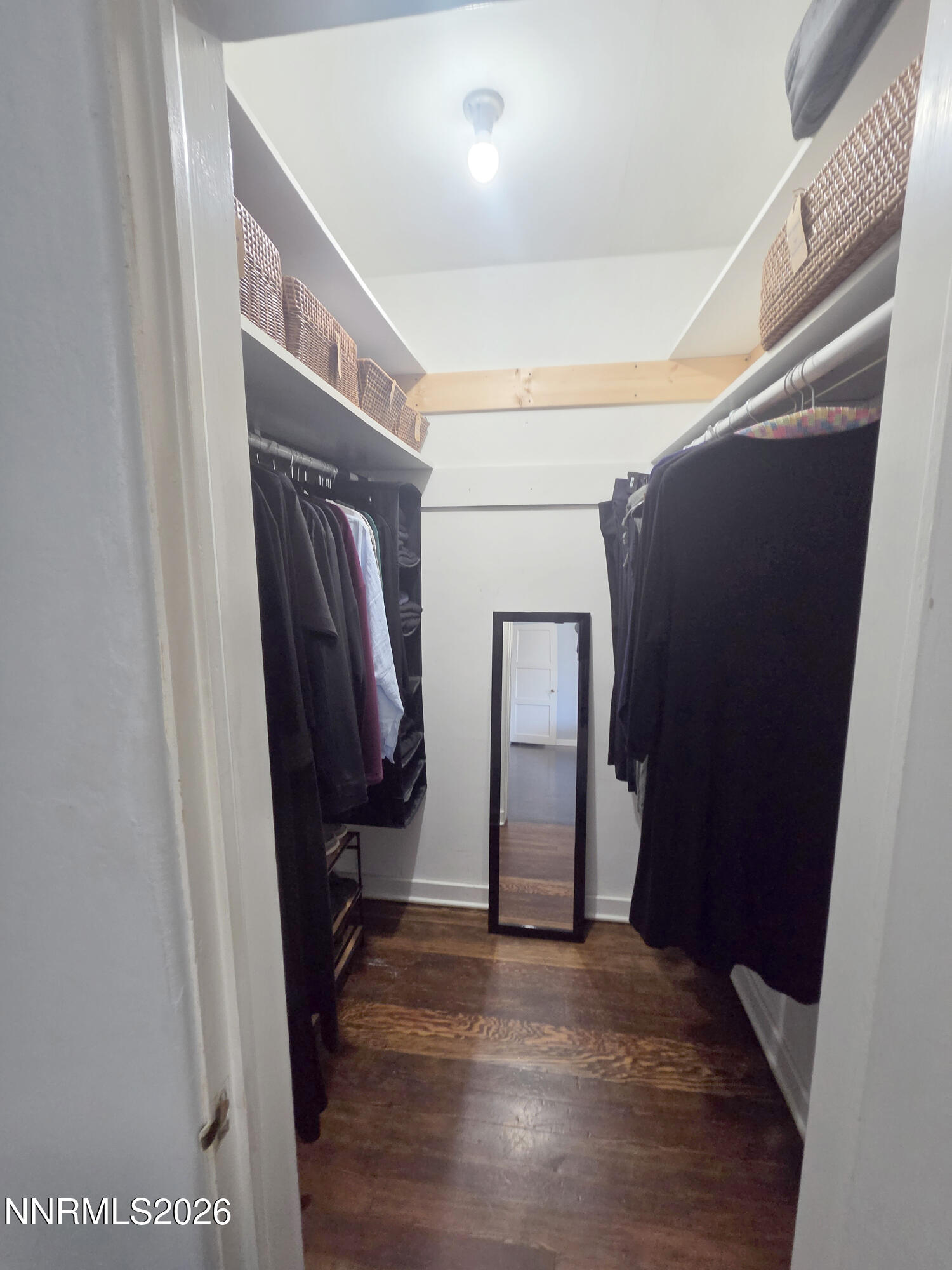 740 W Plumb Lane Property Photo 21
