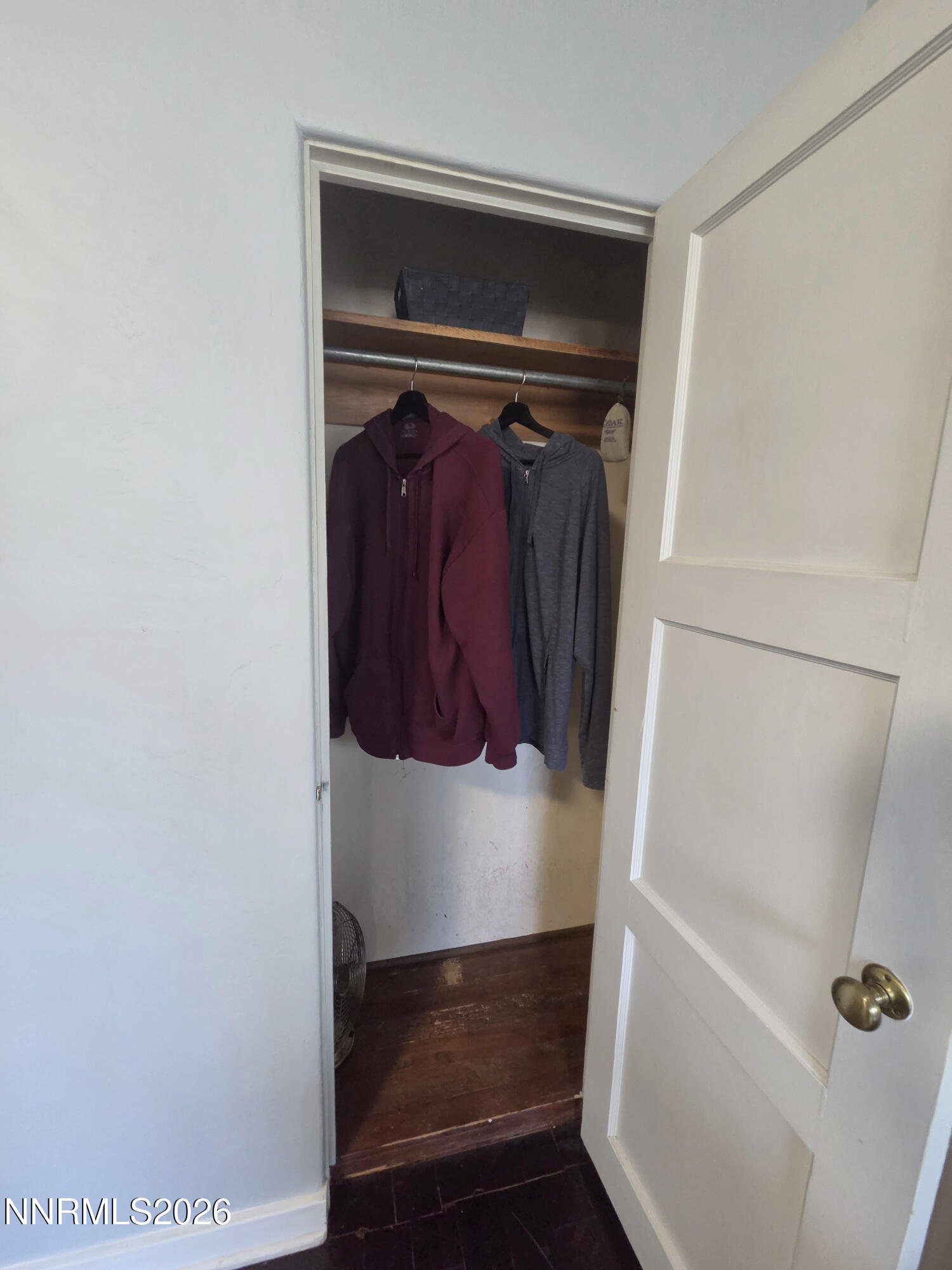 740 W Plumb Lane Property Photo 22