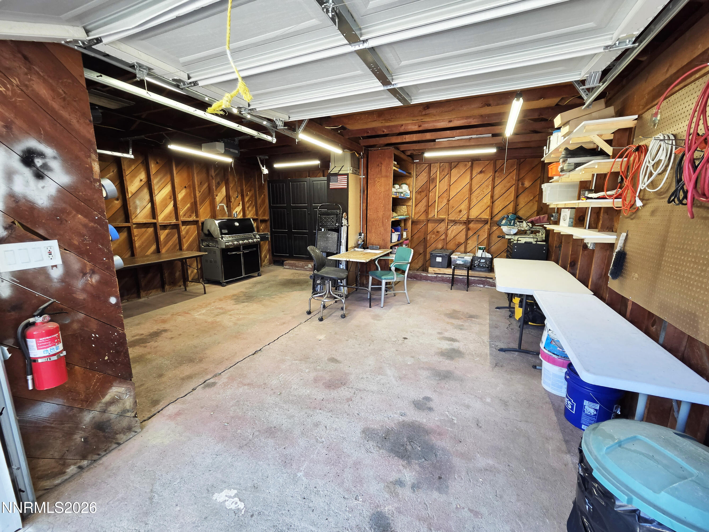 740 W Plumb Lane Property Photo 43