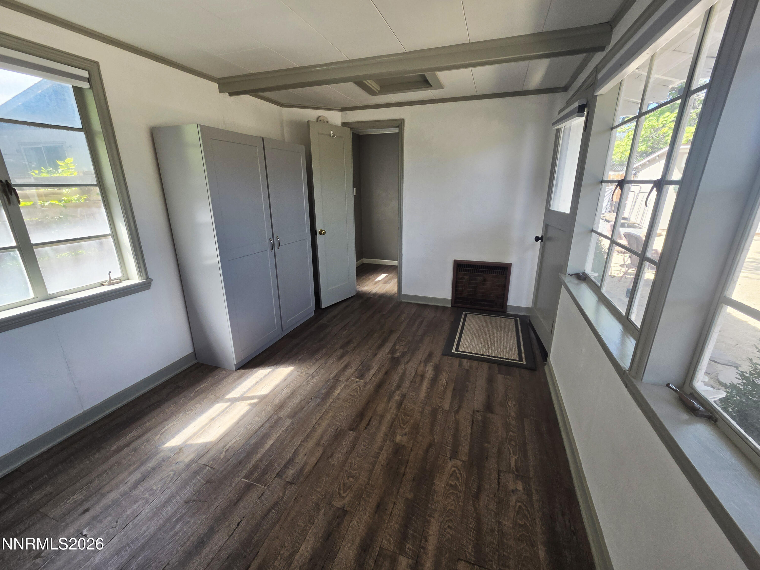 740 W Plumb Lane Property Photo 48