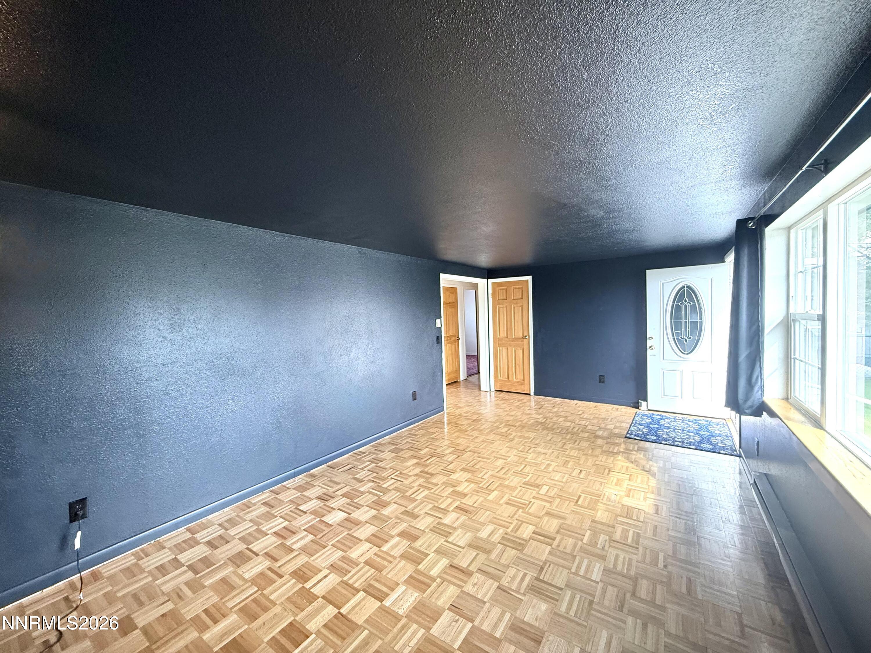 625 Brent Drive Property Photo 2