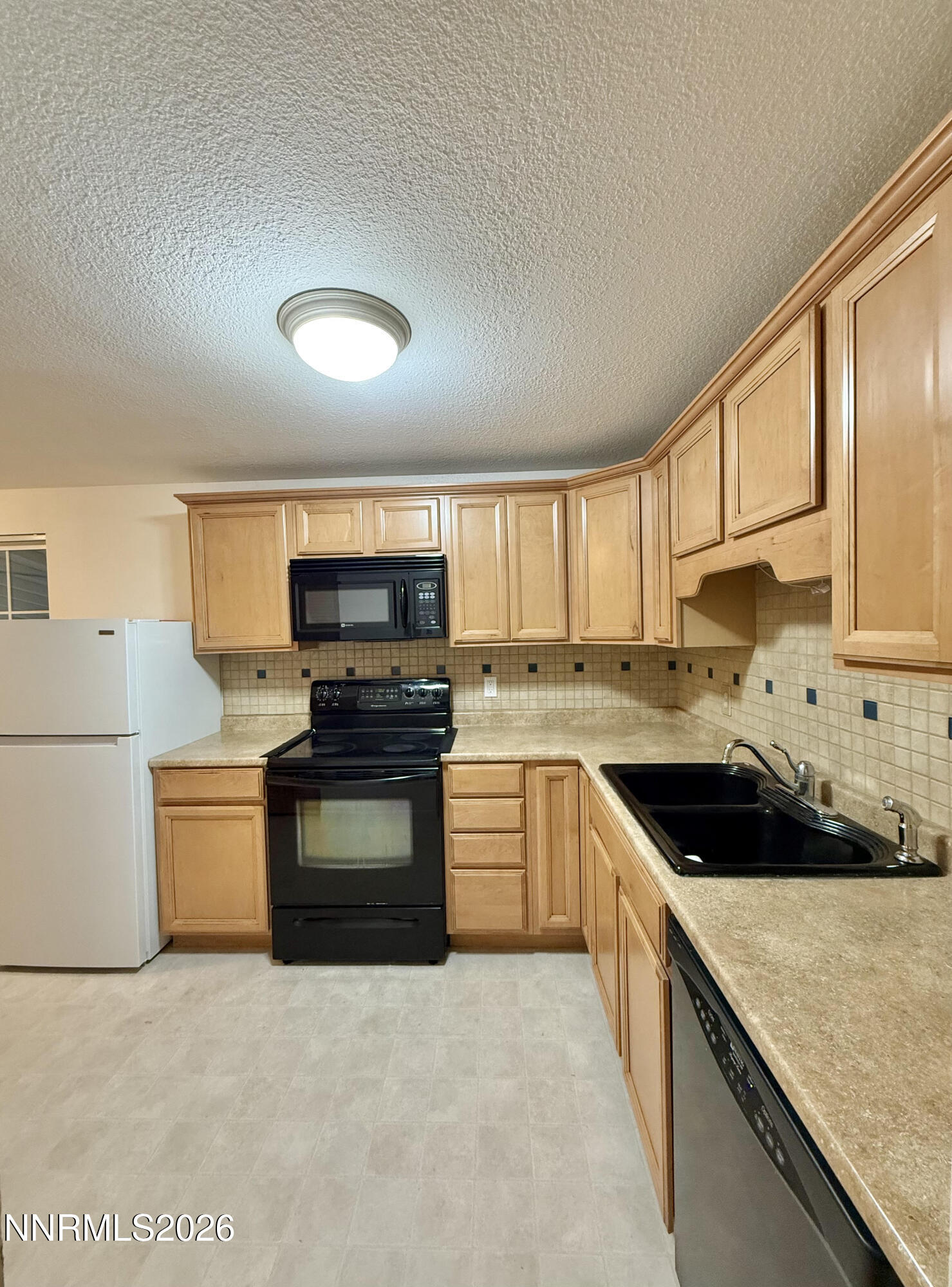 625 Brent Drive Property Photo 4