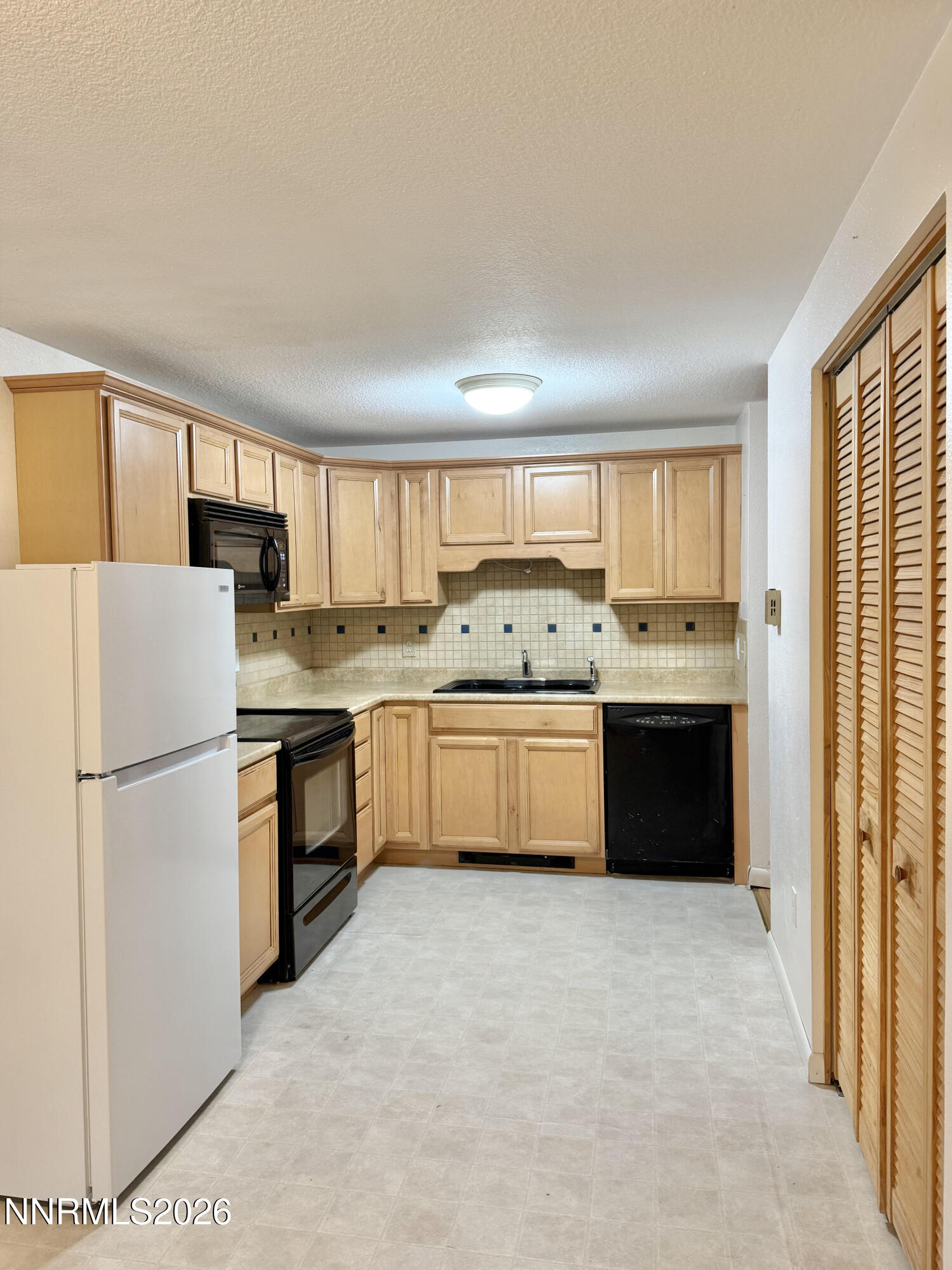 625 Brent Drive Property Photo 9
