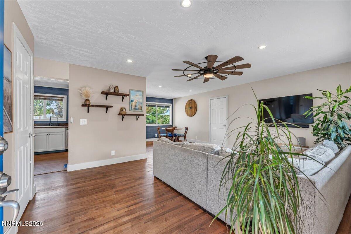 415 Curry Drive Property Photo 6