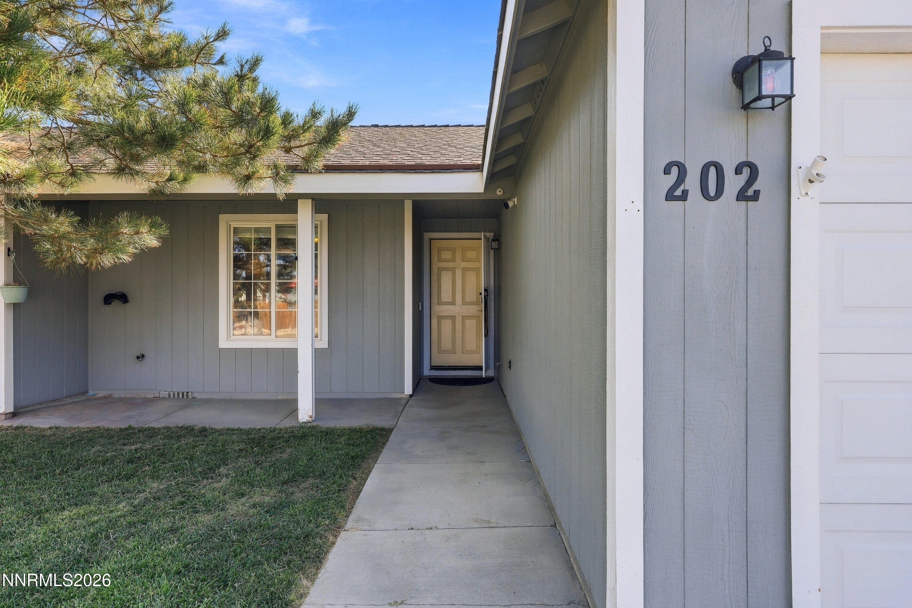 202 Rosecrest Drive Property Photo 4