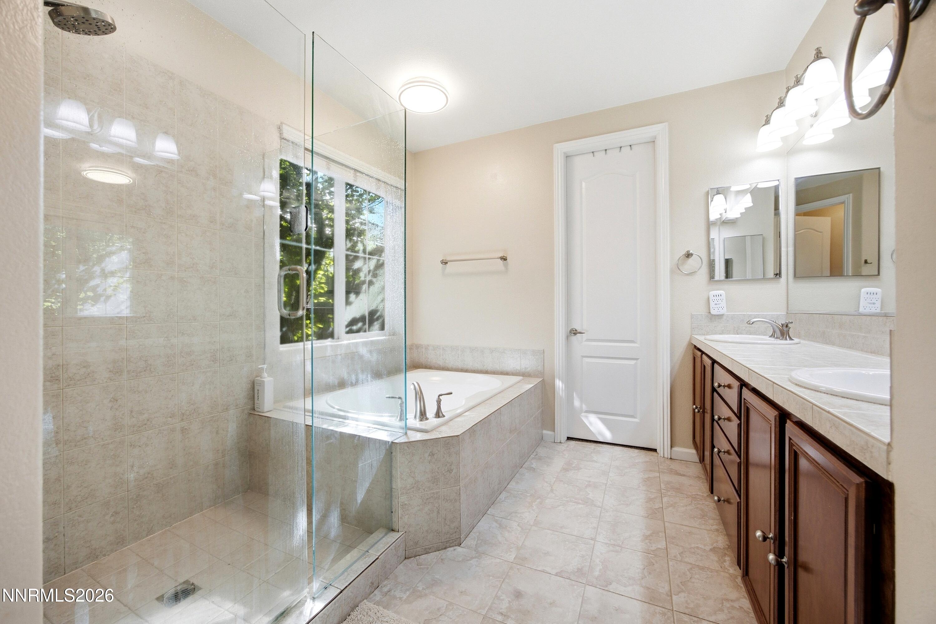 6672 Magical Drive Property Photo 30