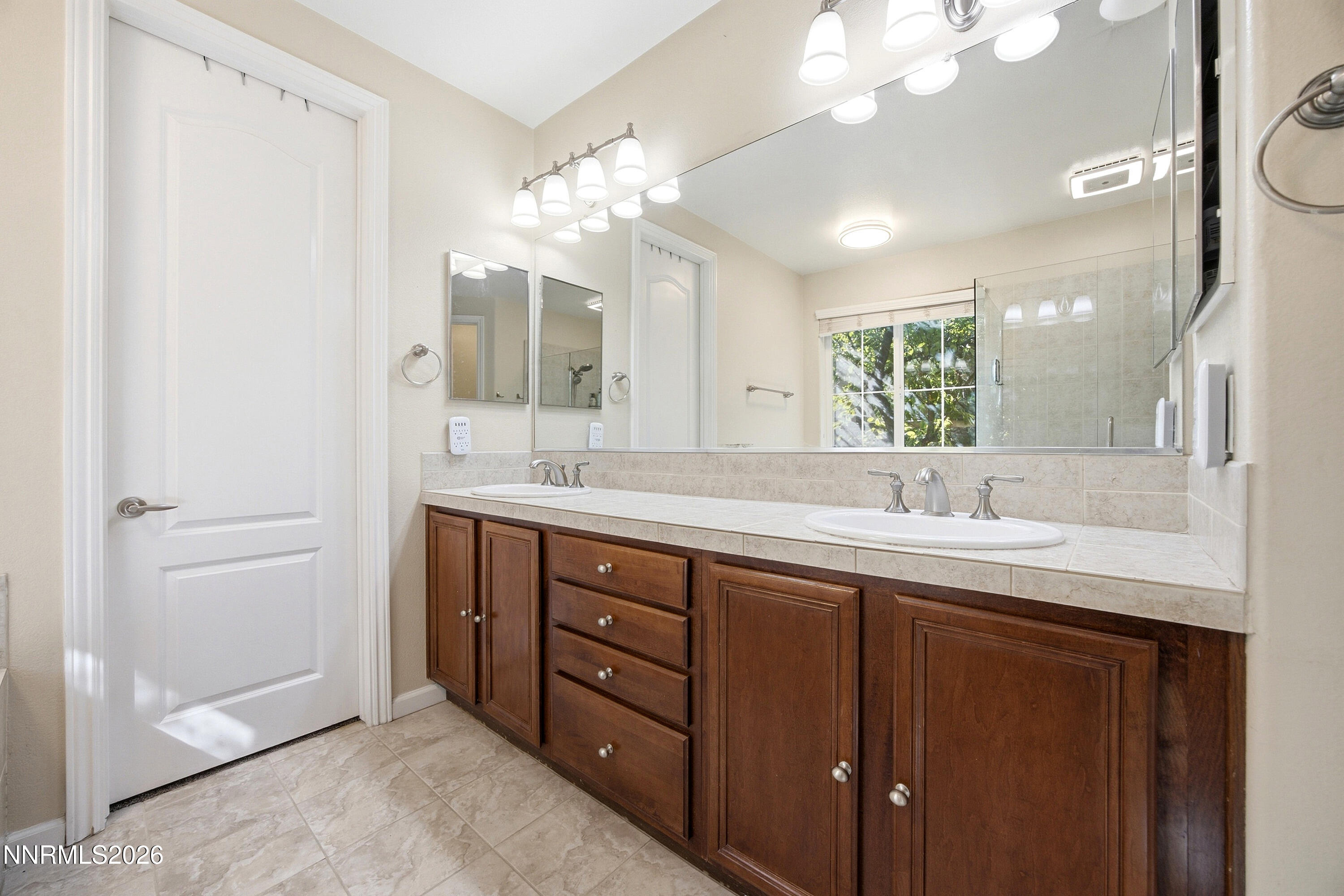 6672 Magical Drive Property Photo 32
