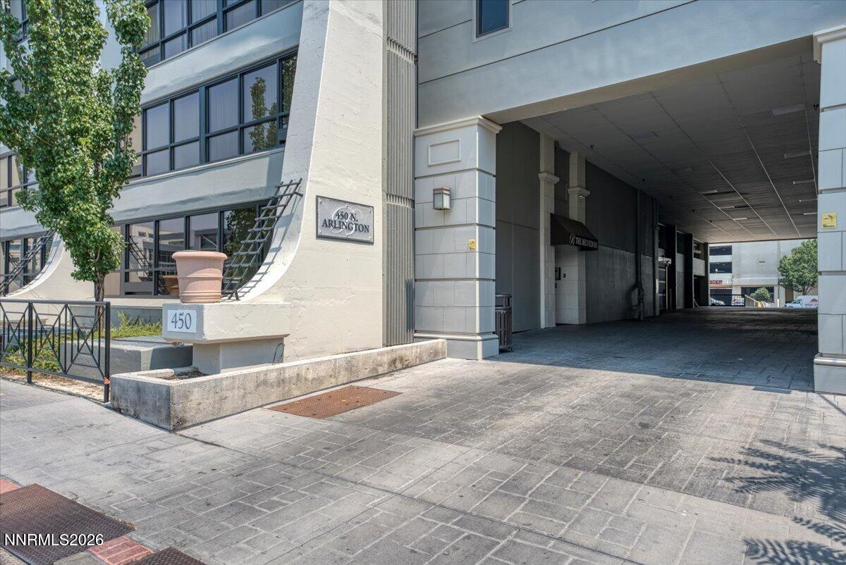 450 N Arlington Avenue Unit 806 Property Photo 2