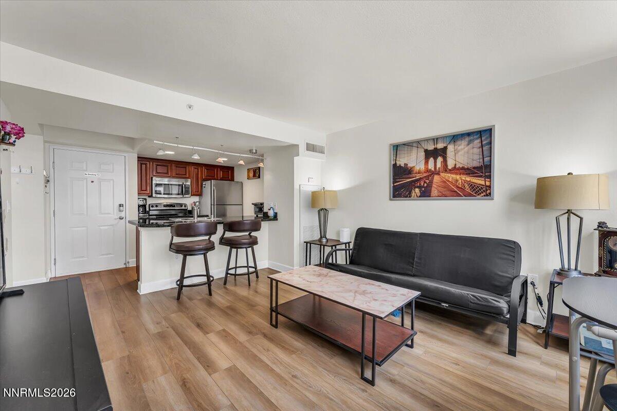 450 N Arlington Avenue Unit 806 Property Photo 11