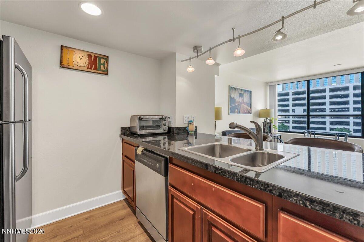 450 N Arlington Avenue Unit 806 Property Photo 13