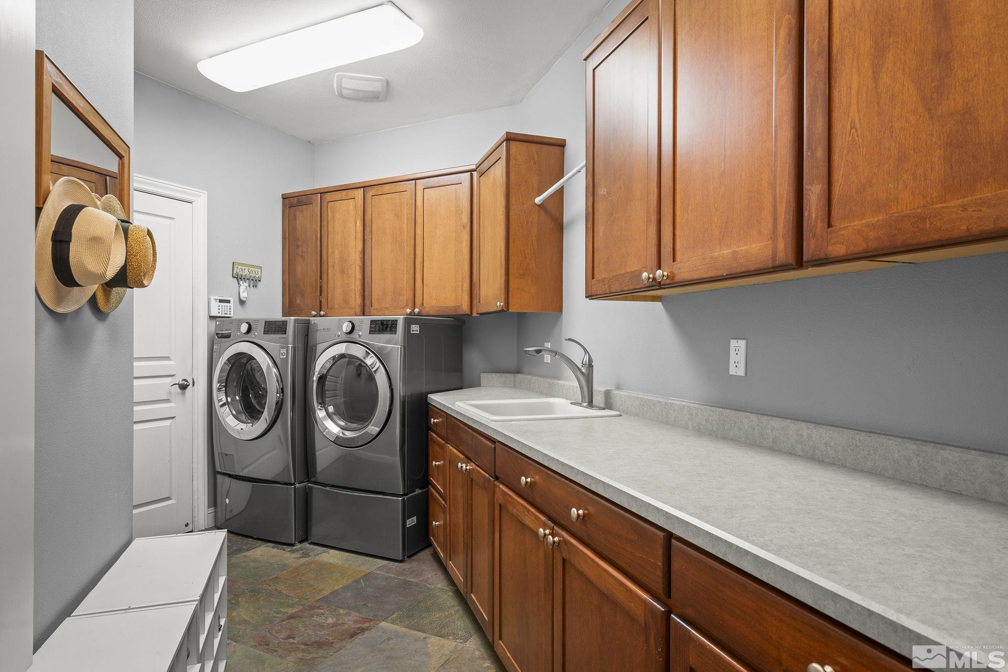 1203 Kachina Court Property Photo 33