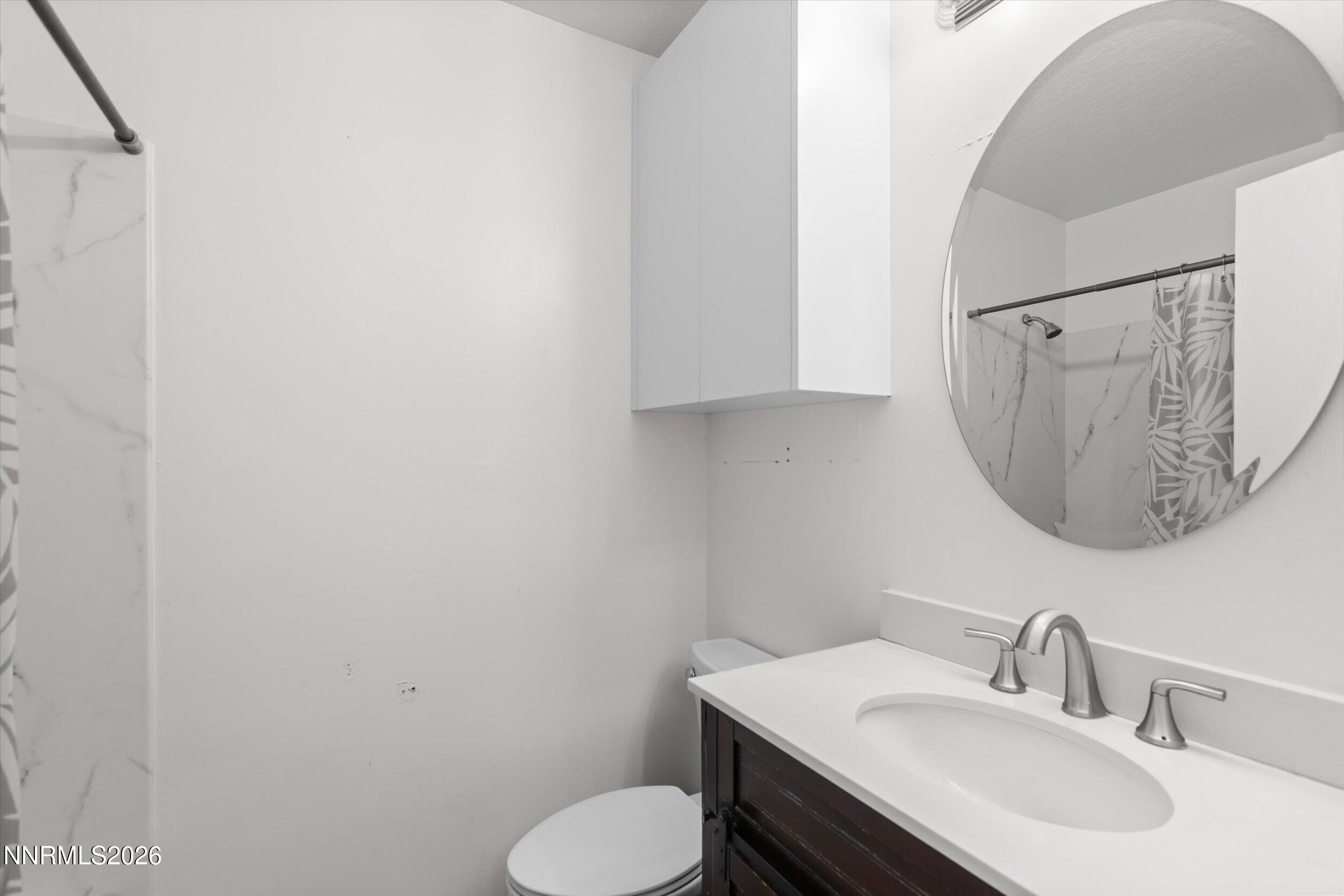 5021 Reggie Road Property Photo 2