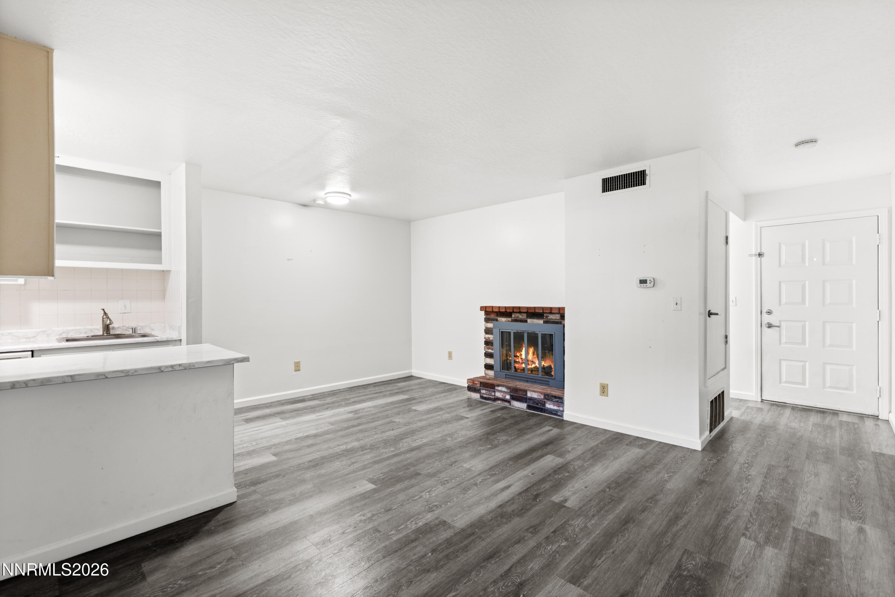 5021 Reggie Road Property Photo 6
