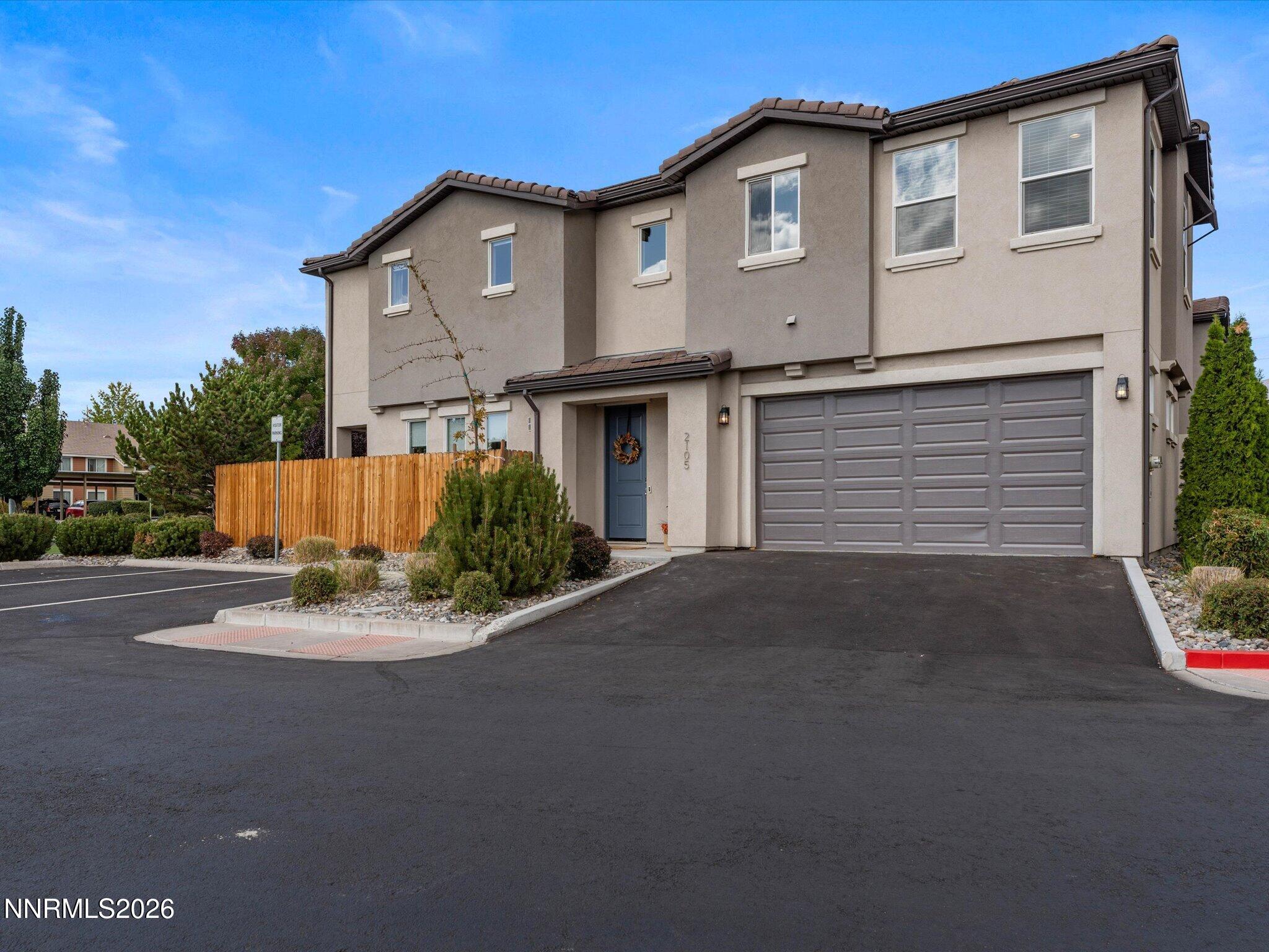 2105 Altamira Drive Property Photo 3