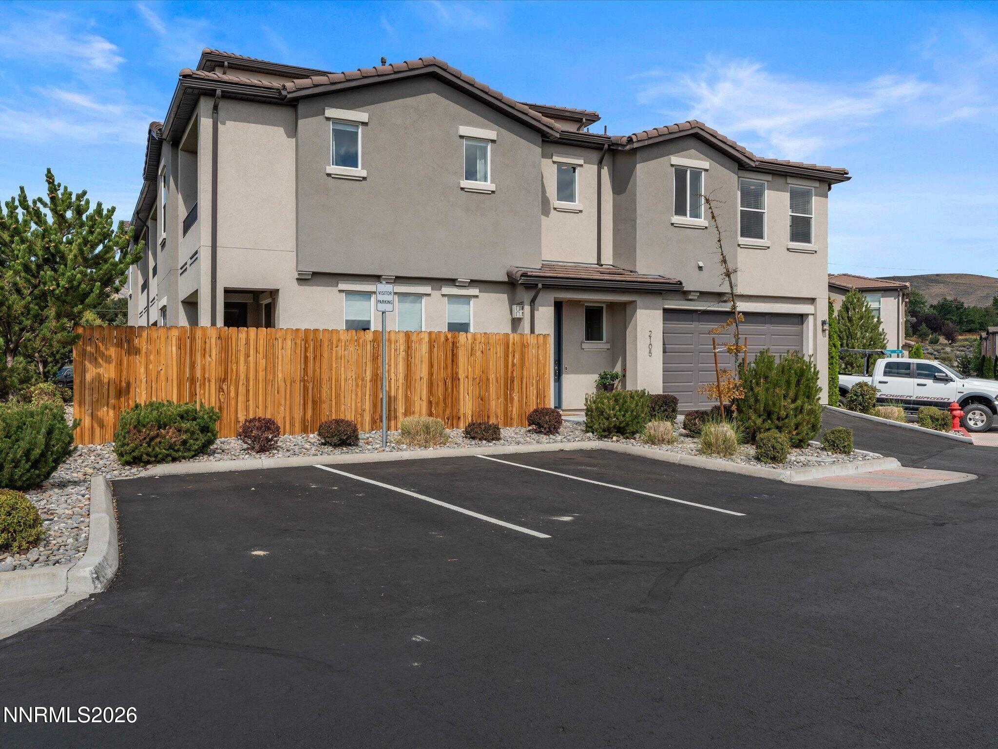 2105 Altamira Drive Property Photo 4